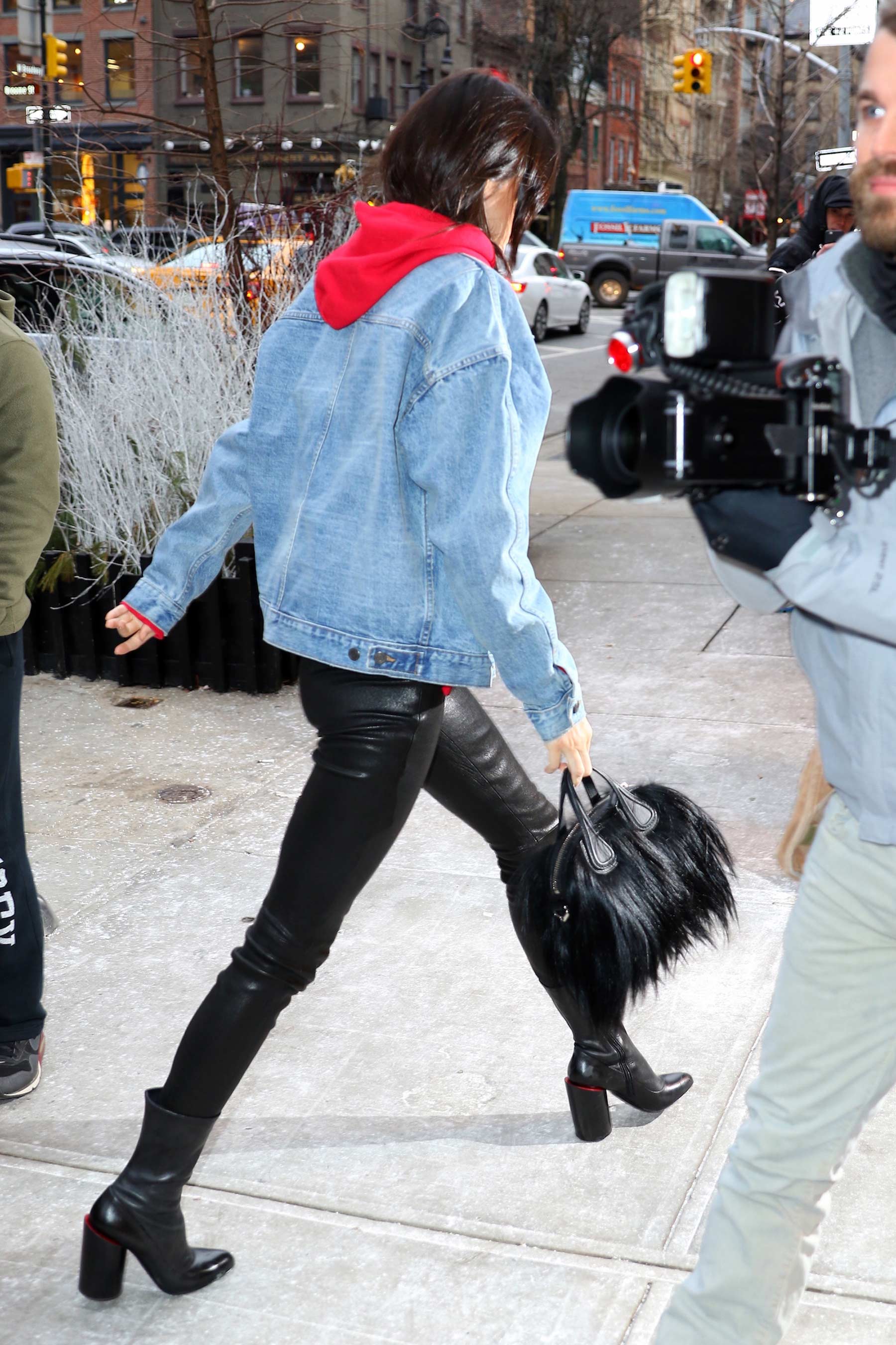 Kendall Jenner out for Lunch at Cipriani