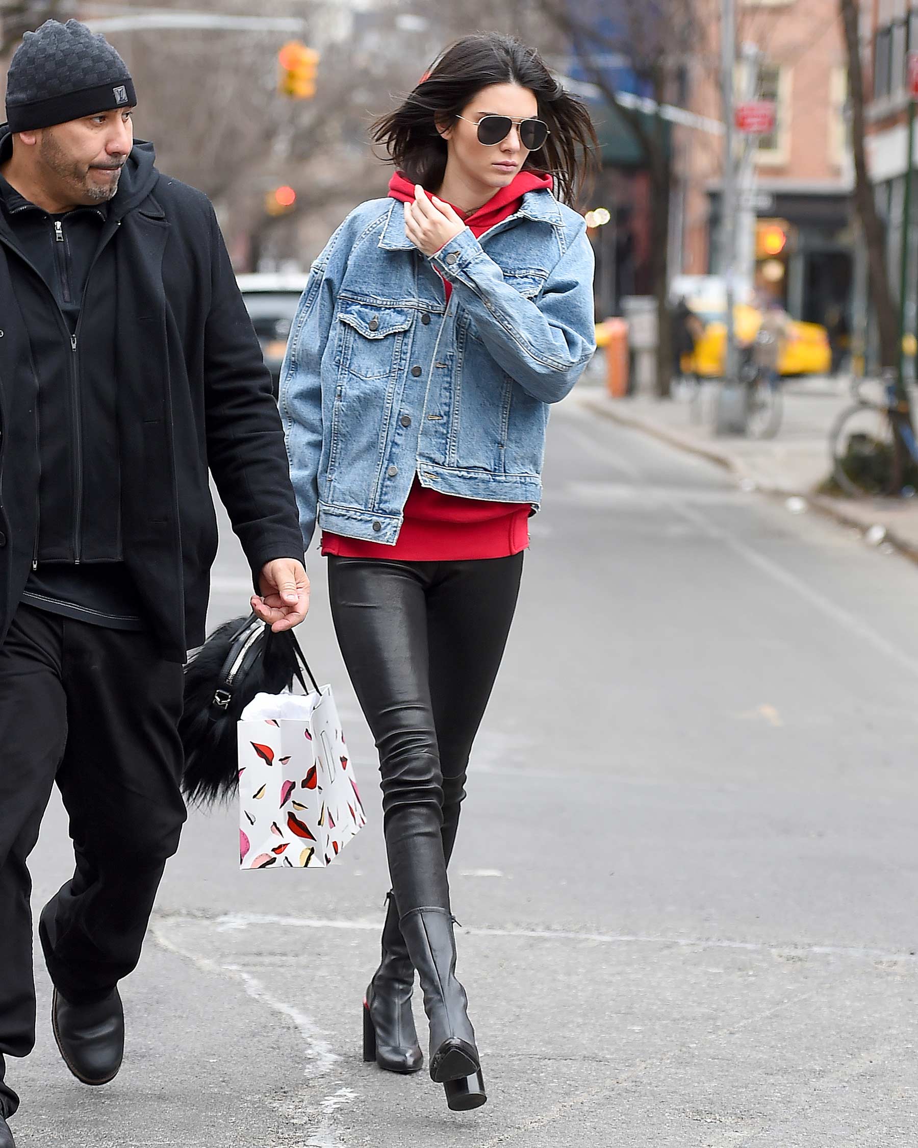 Kendall Jenner out for Lunch at Cipriani