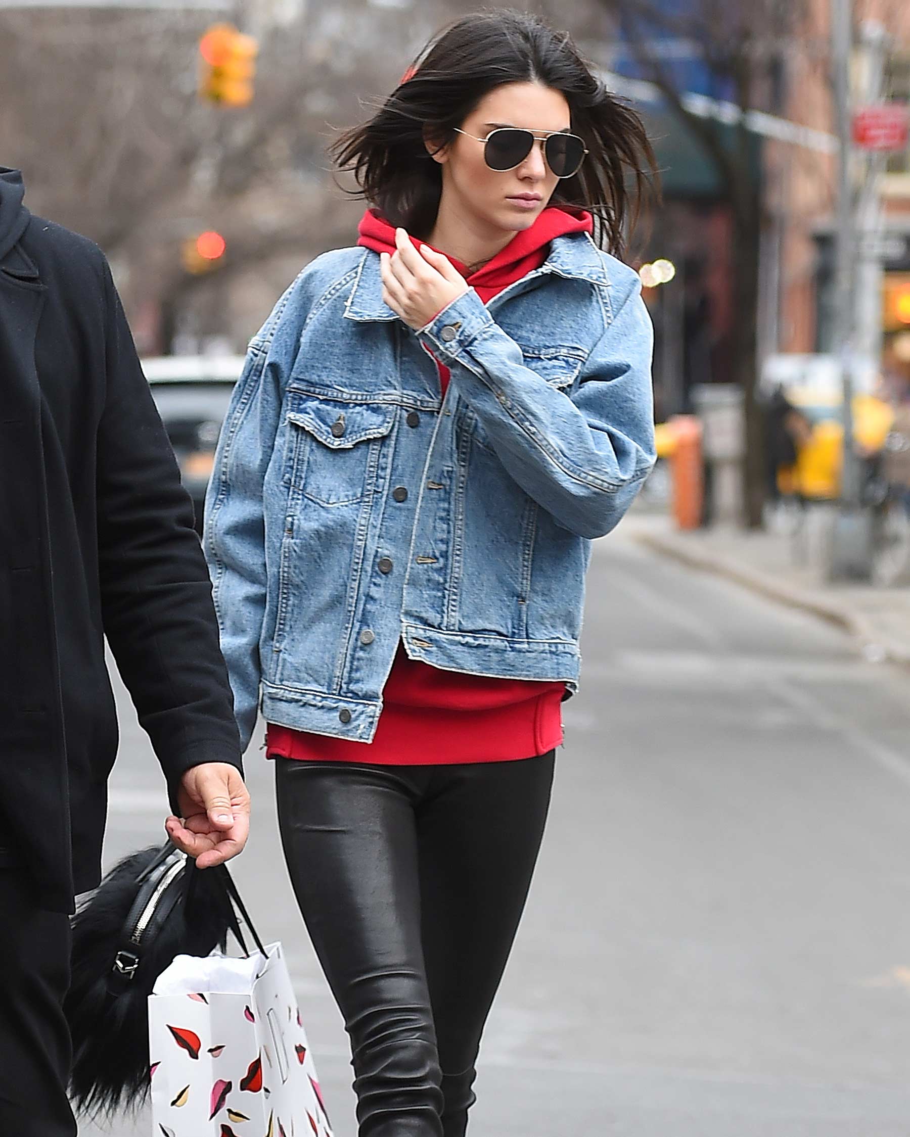 Kendall Jenner out for Lunch at Cipriani