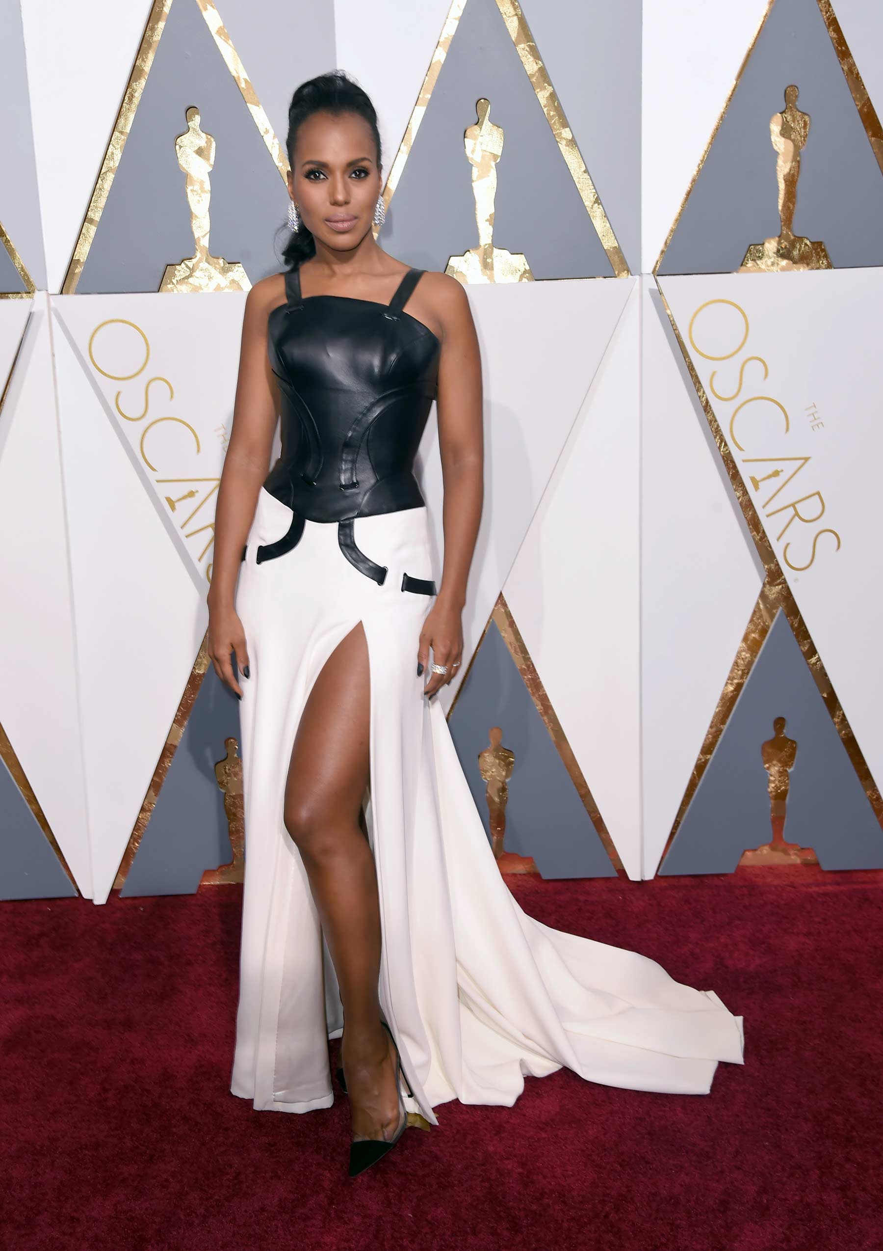 Kerry Washington attends 88th Annual Academy Awards