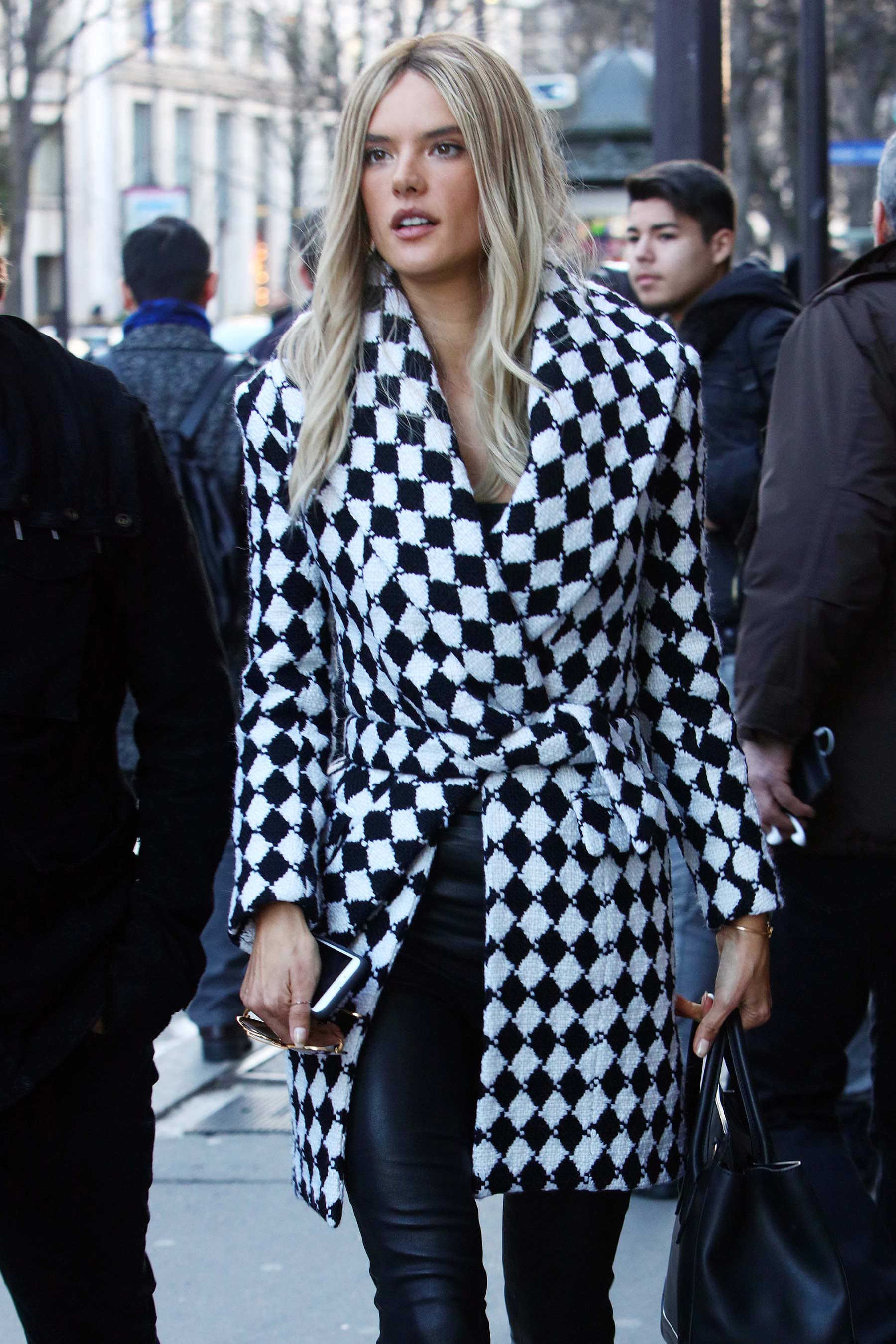 Alessandra Ambrosio attends Paris Fashion Week