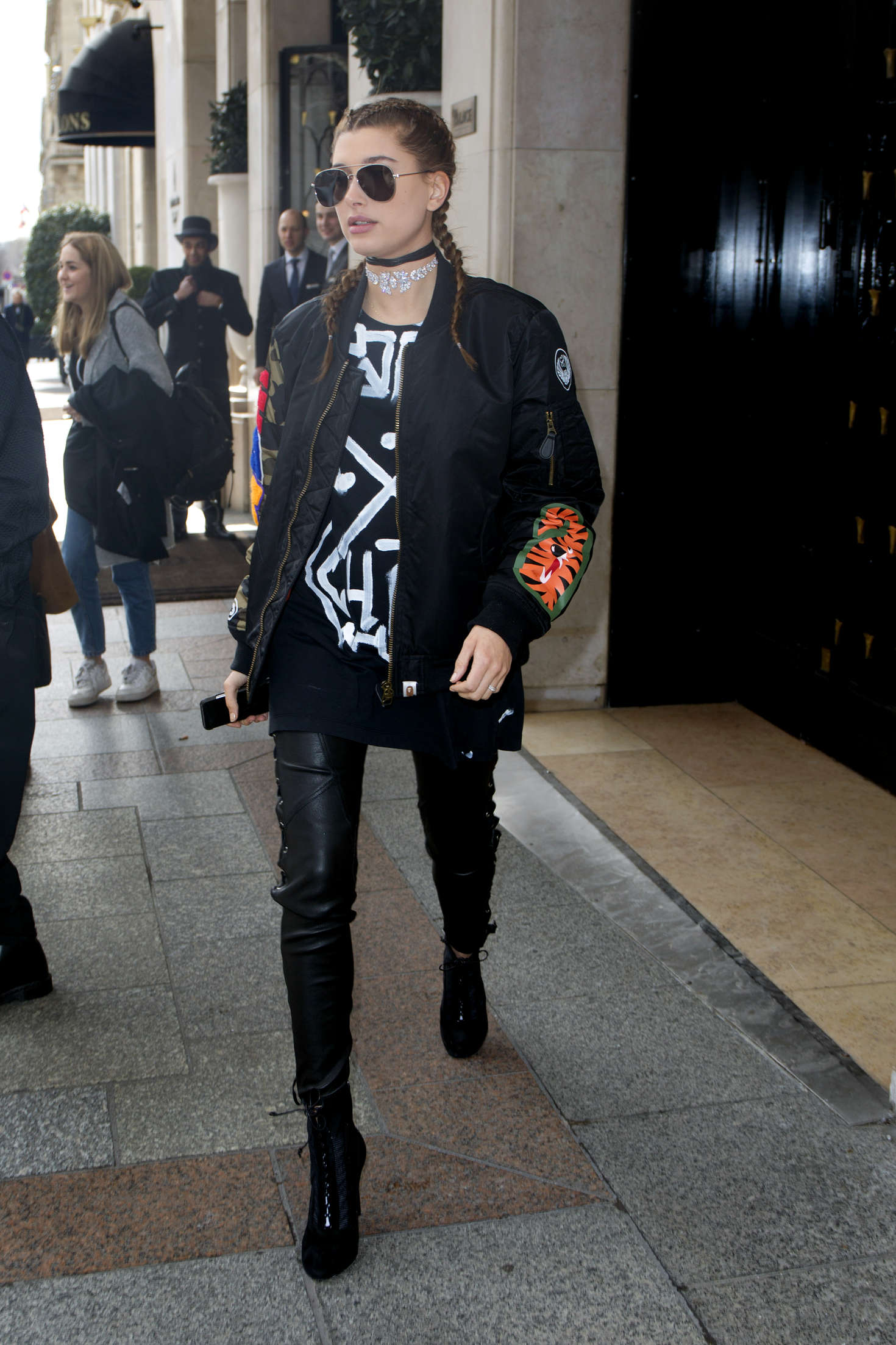Hailey Baldwin leaving the George V Hotel