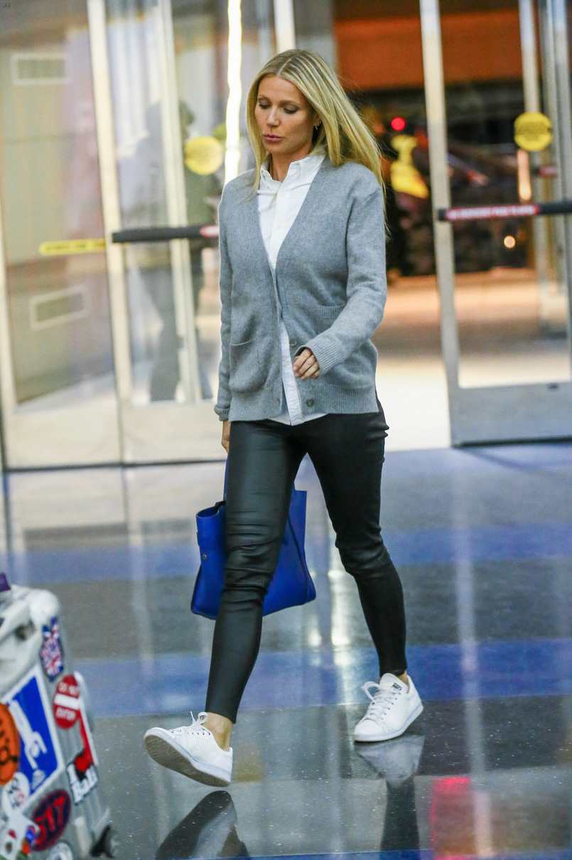 Gwyneth Paltrow heads into JFK airport