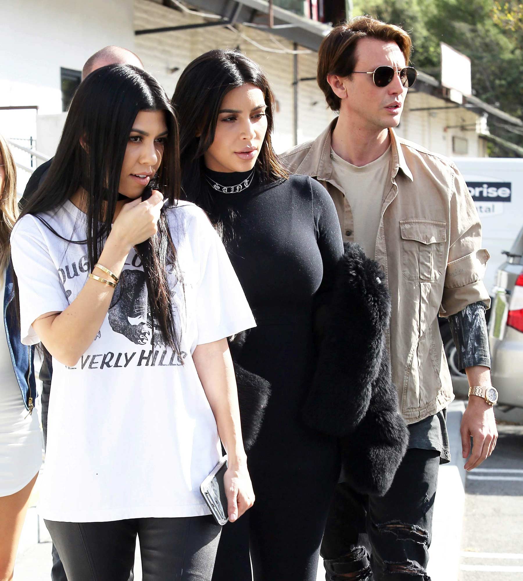 Kourtney Kardashian was seen with her sister Kim at Hugo’s Restaurant