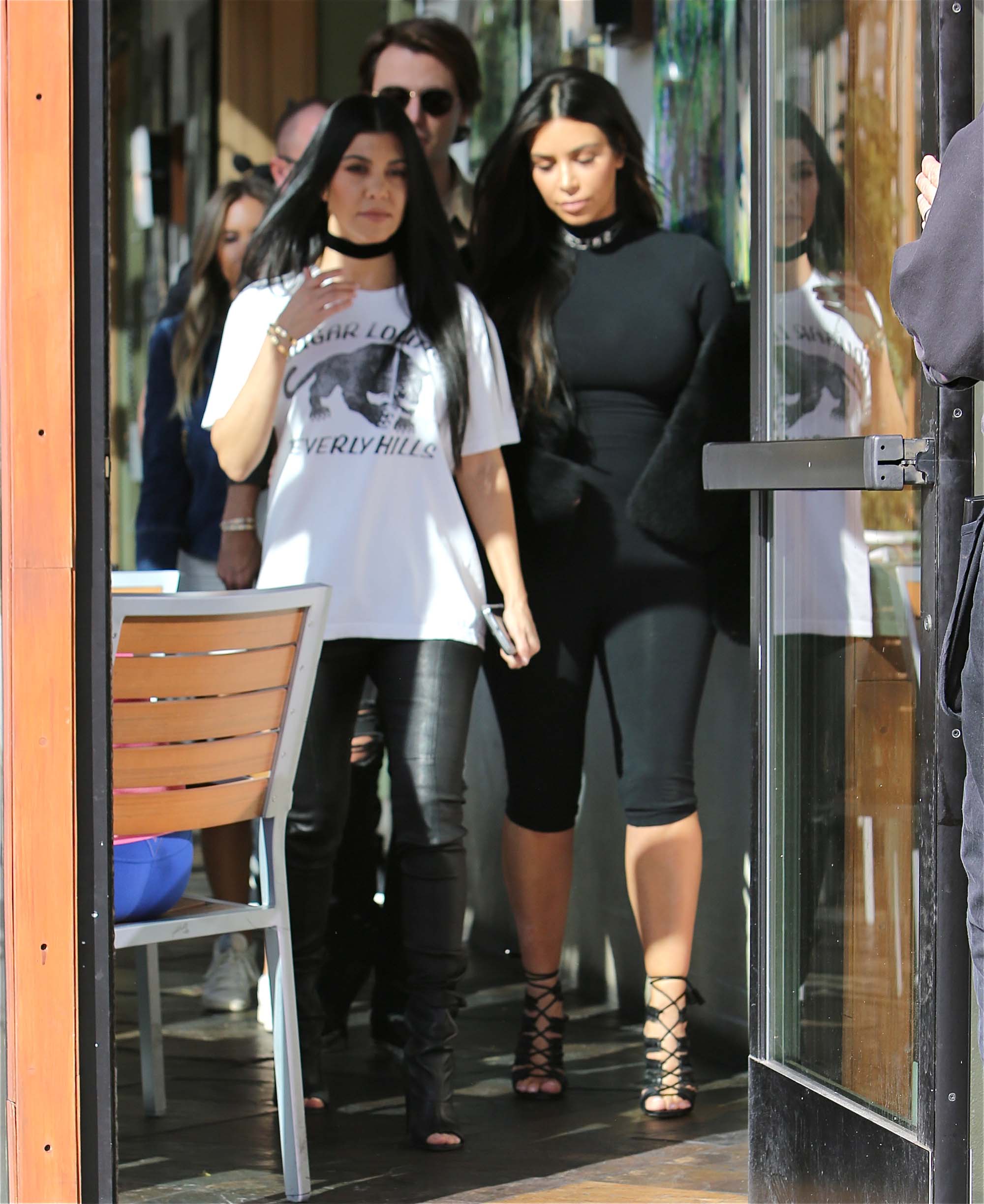 Kourtney Kardashian was seen with her sister Kim at Hugo’s Restaurant