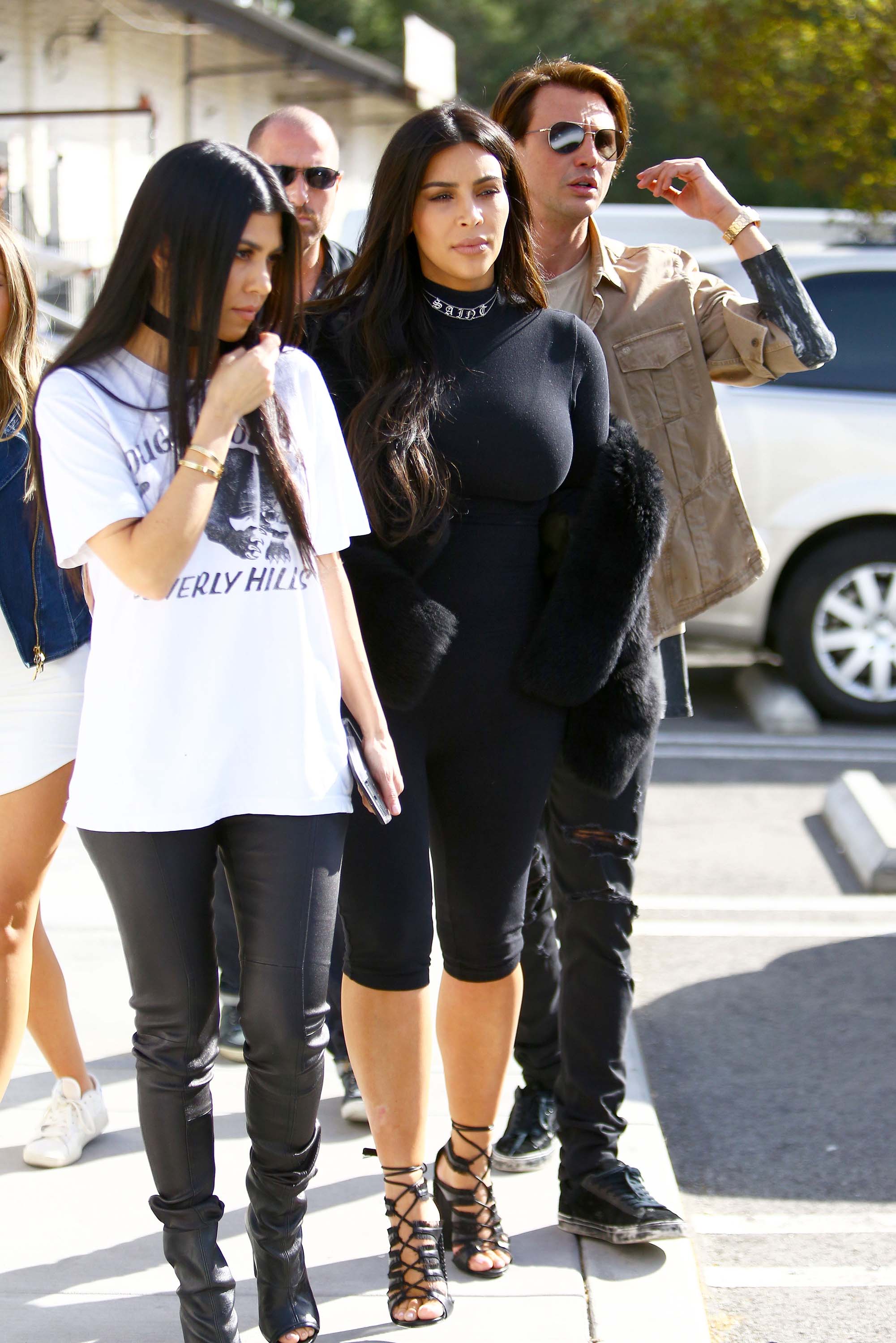 Kourtney Kardashian was seen with her sister Kim at Hugo’s Restaurant