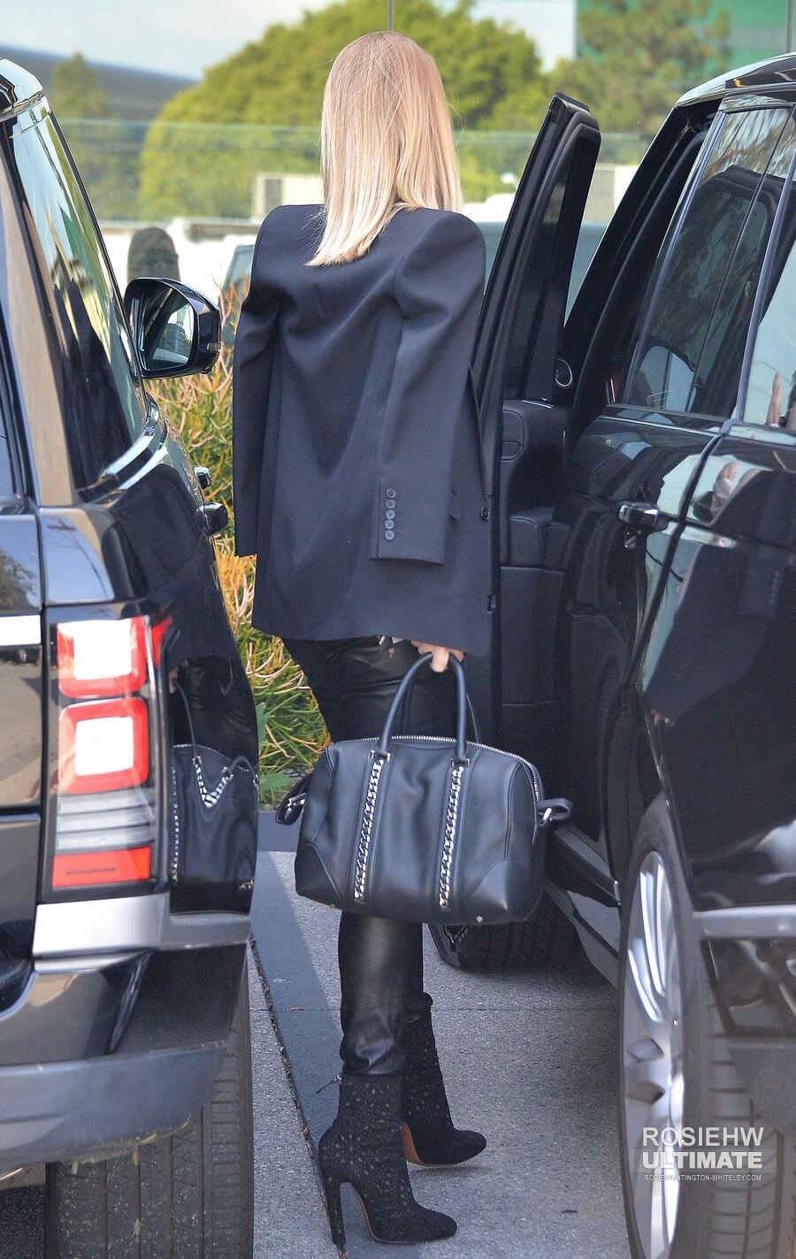 Rosie Huntington Whiteley leaves her Office