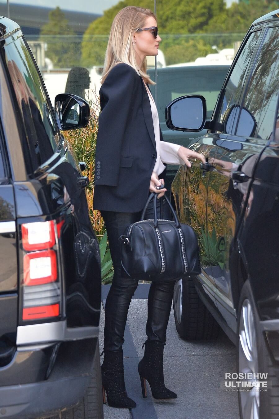 Rosie Huntington Whiteley leaves her Office