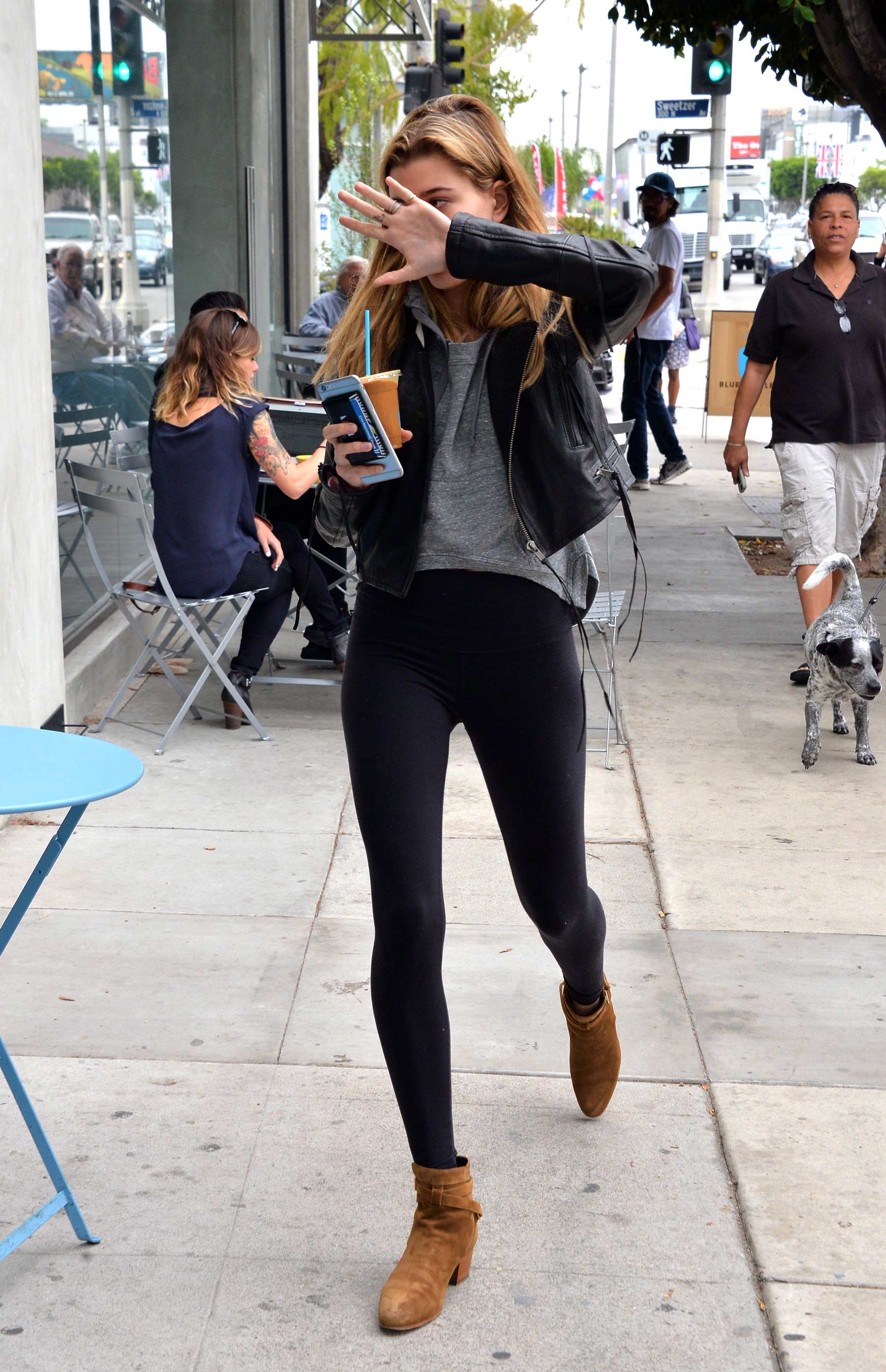 Hailey Baldwin grabbing coffee in Beverly Hills