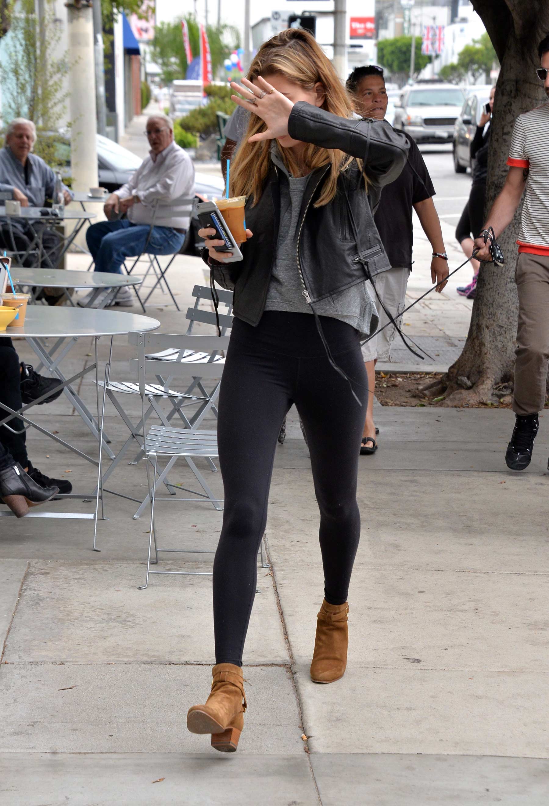 Hailey Baldwin grabbing coffee in Beverly Hills