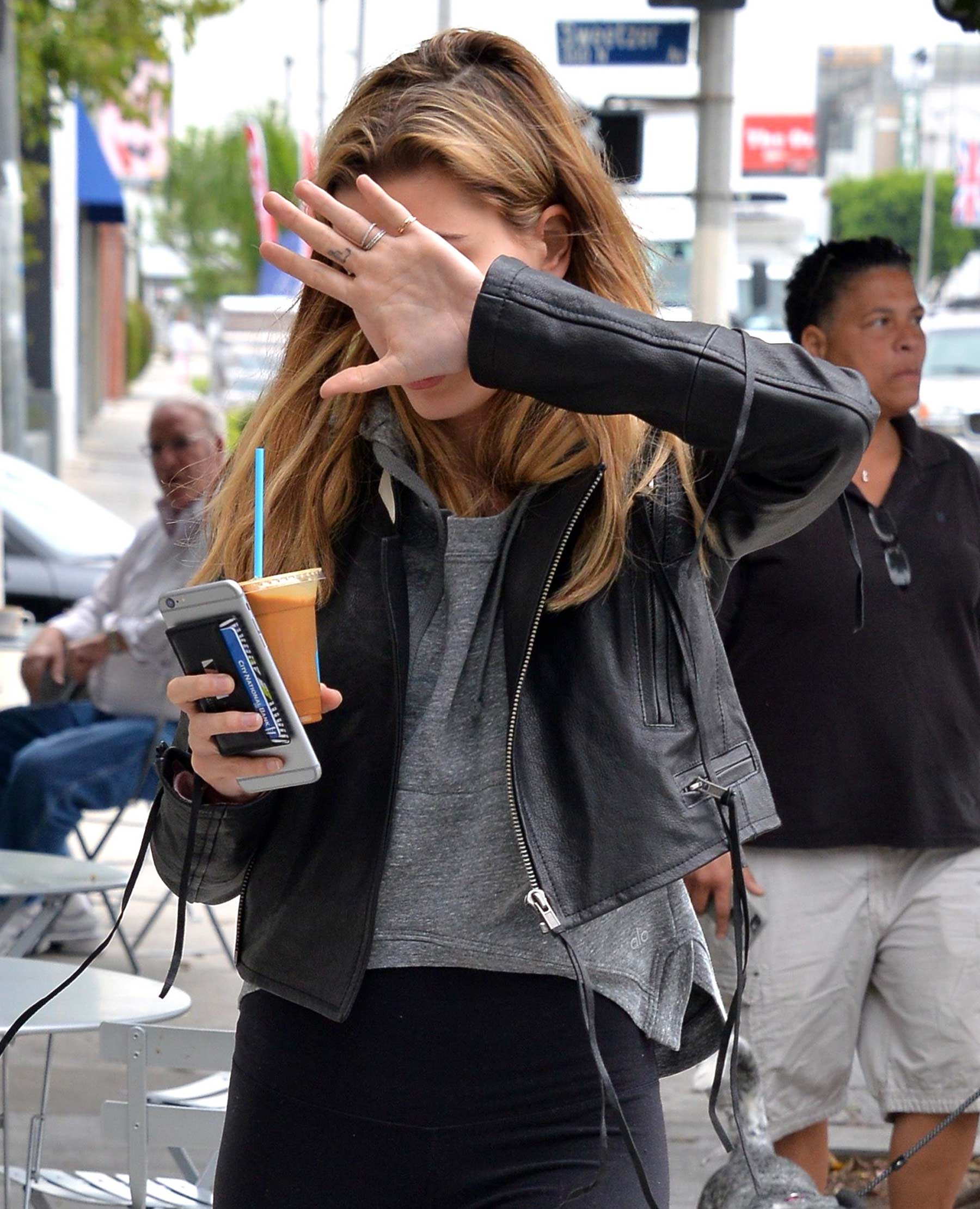 Hailey Baldwin grabbing coffee in Beverly Hills