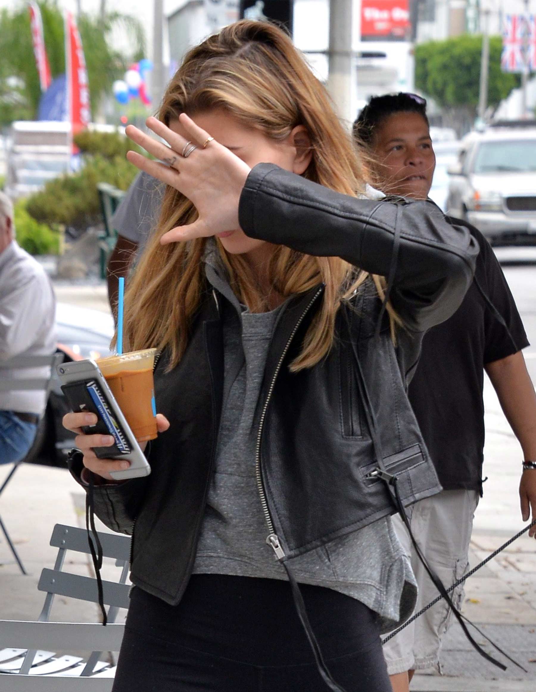 Hailey Baldwin grabbing coffee in Beverly Hills