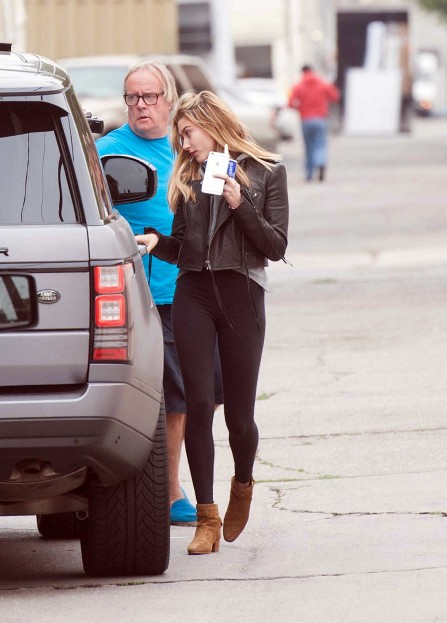 Hailey Baldwin grabbing coffee in Beverly Hills