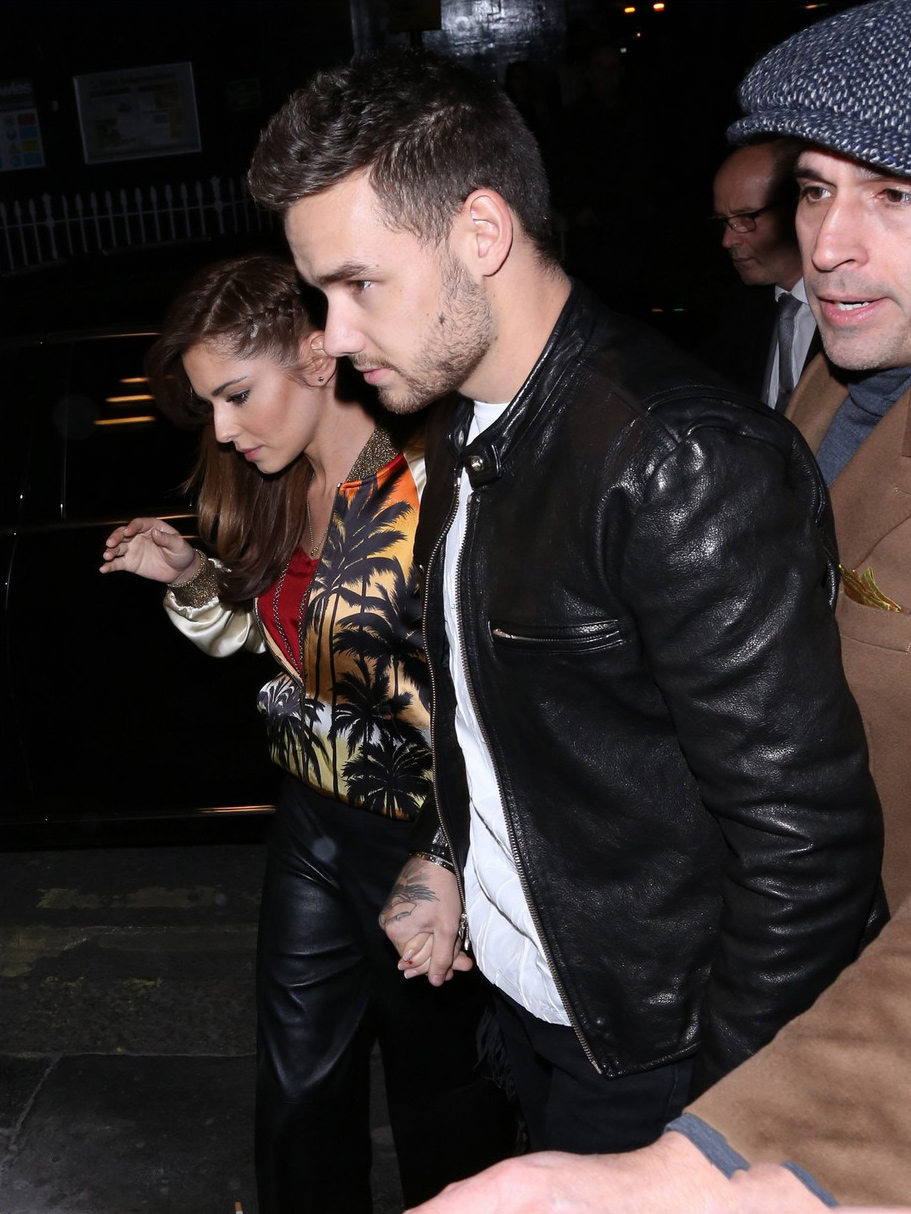 Cheryl Fernandez-Versini heads into Sexy Fish restaurant for dinner