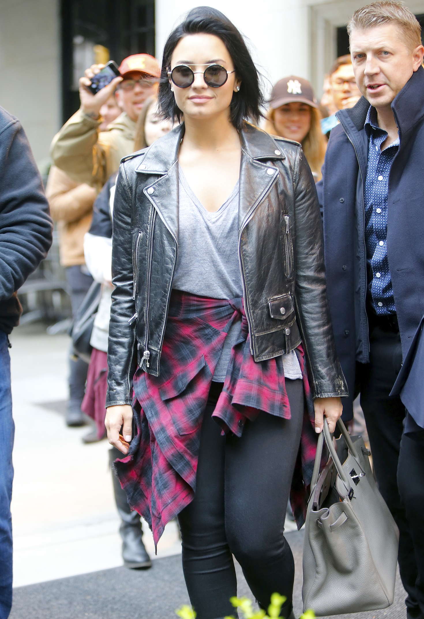 Demi Lovato leaving her hotel in New York