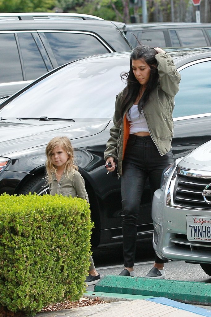 Kourtney Kardashian is seen taking her daughter Penelope Disick to Color Me Mine