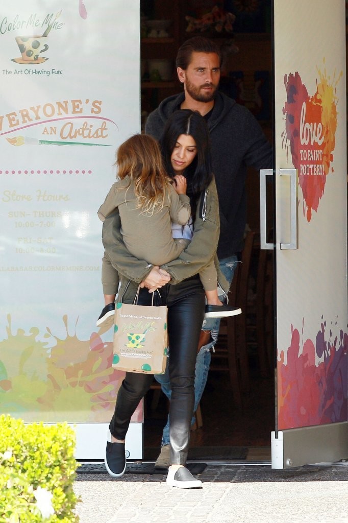 Kourtney Kardashian is seen taking her daughter Penelope Disick to Color Me Mine