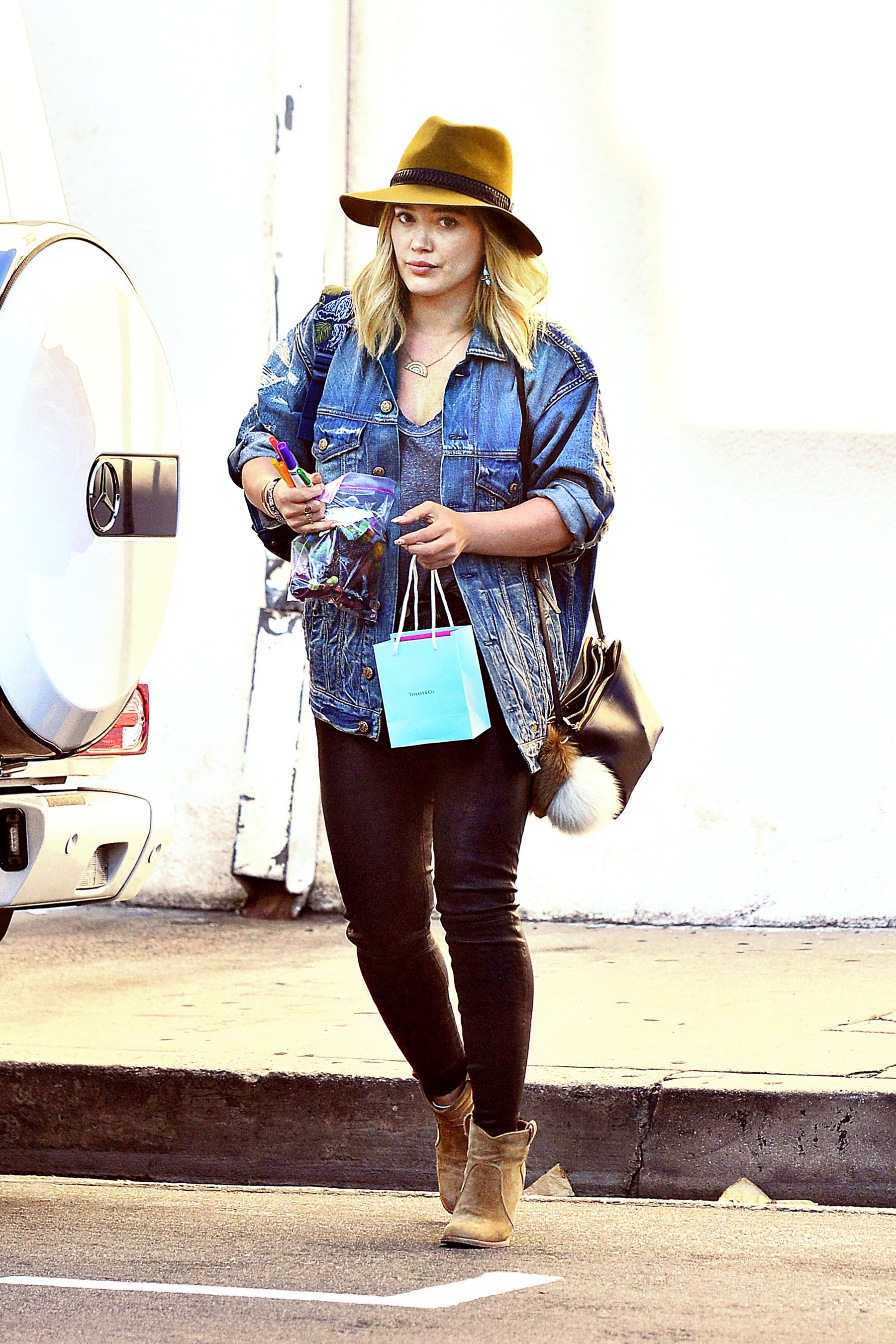 Hilary Duff out shopping in Studio City