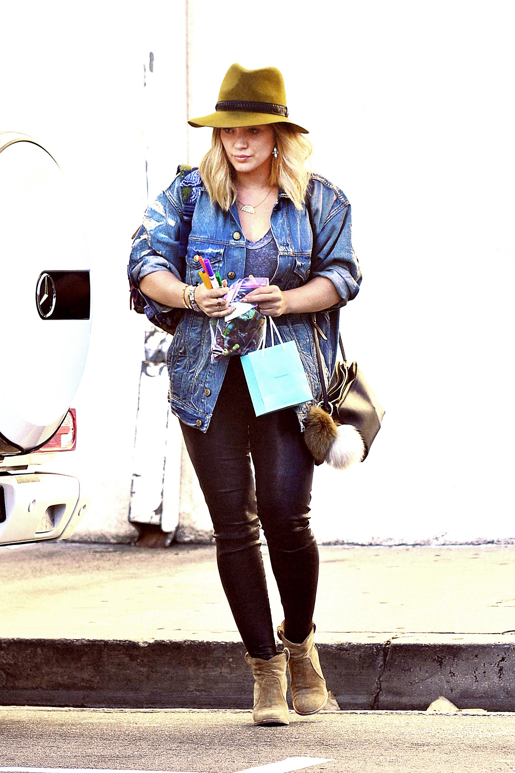 Hilary Duff out shopping in Studio City
