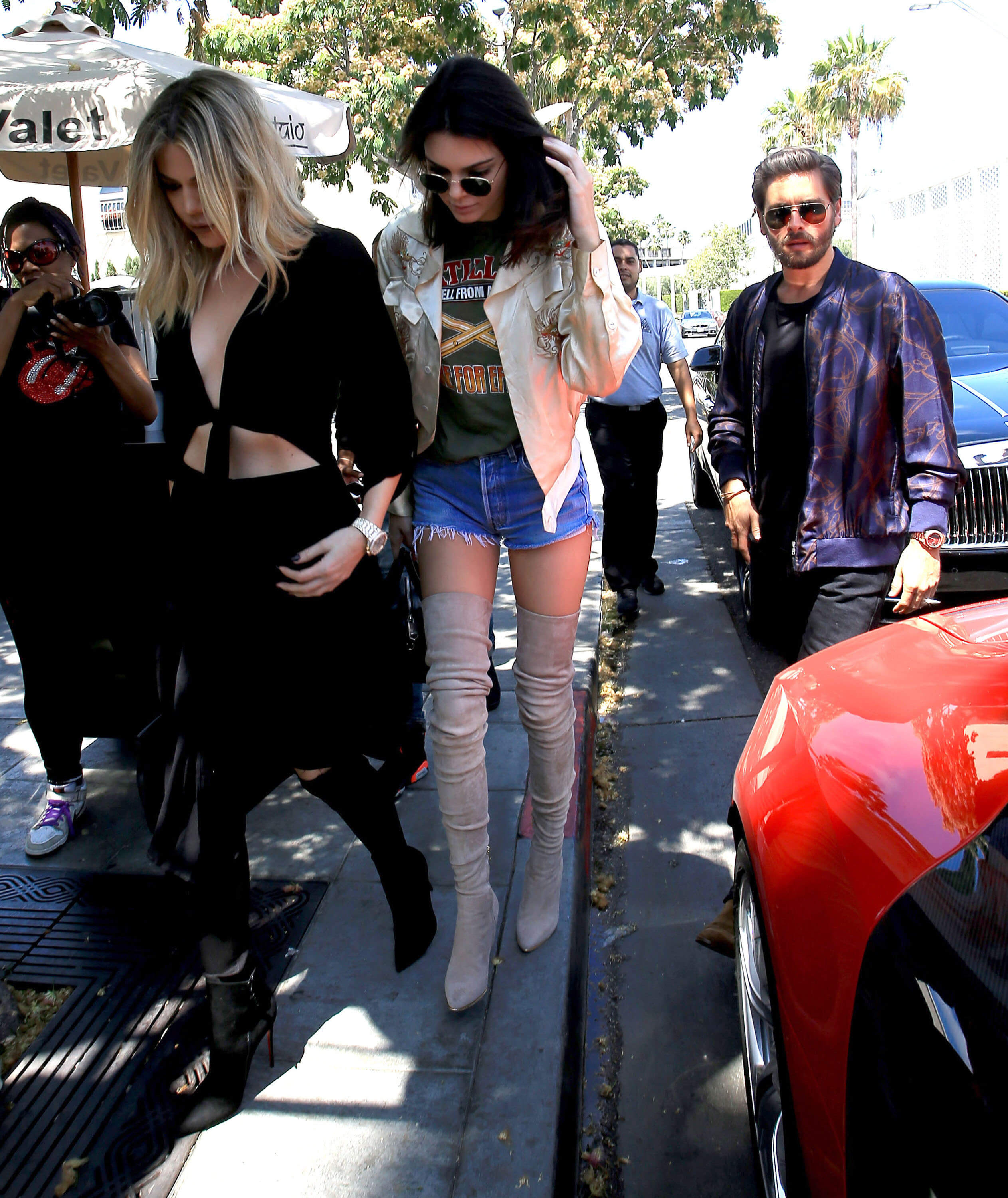 Kendall Jenner arrives at il Pastaio