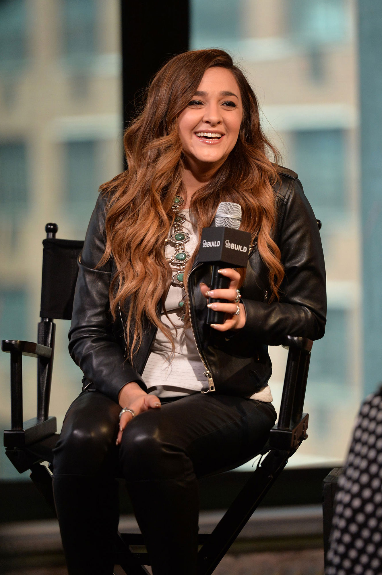 Alisan Porter attends season 10 Winner of The Voice