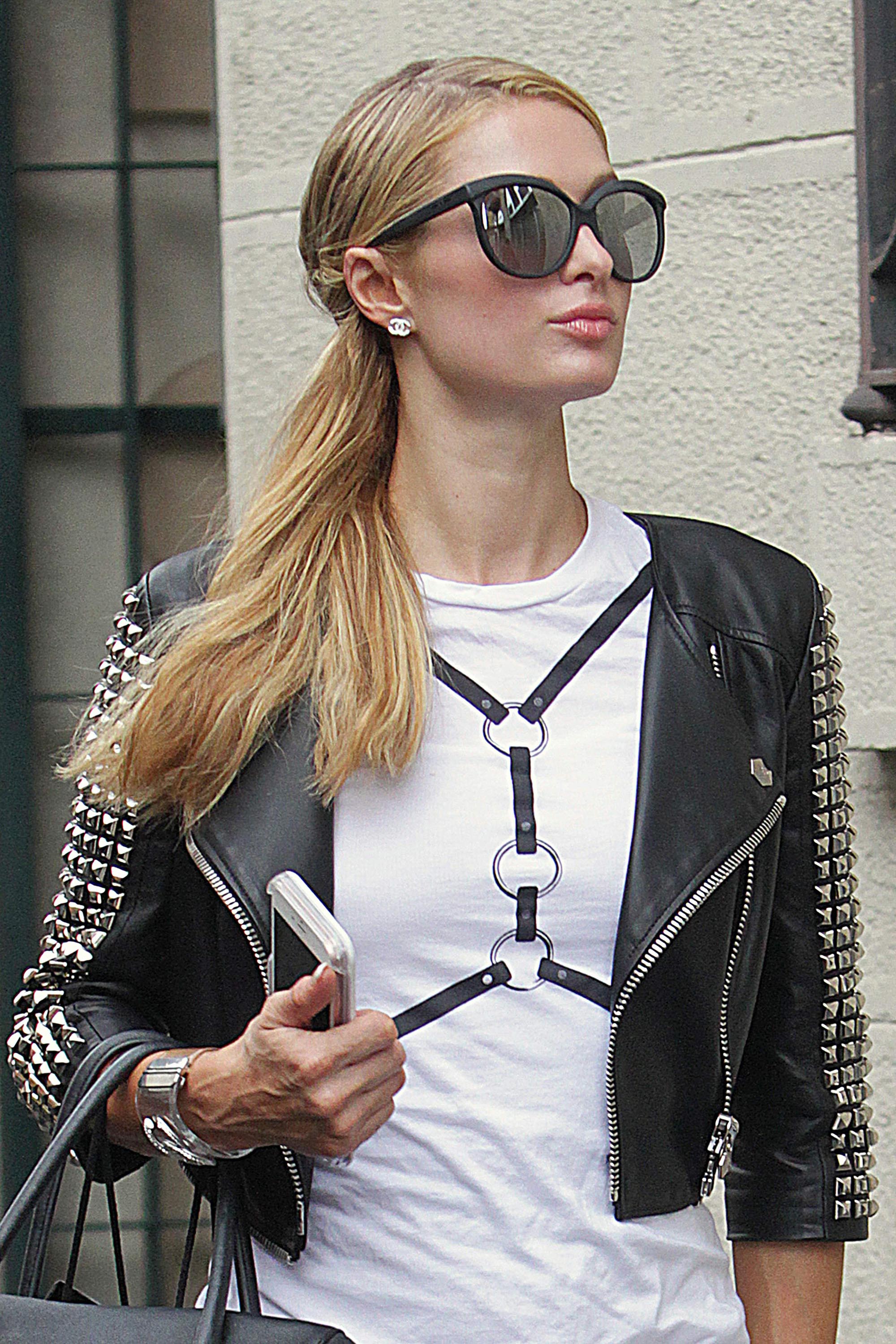 Paris Hilton out about in Milan