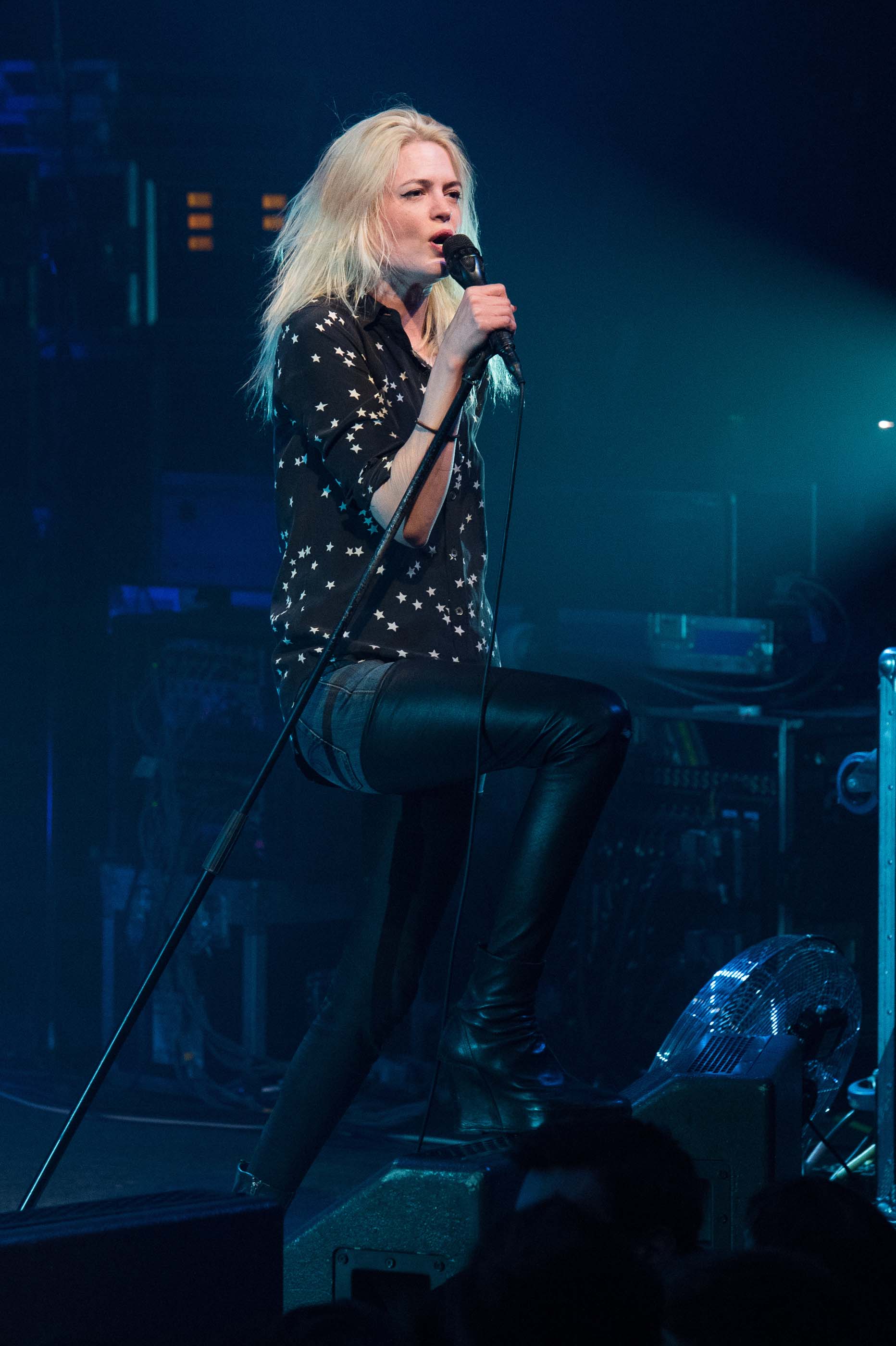 Alison Mosshart performs at the 2016 Park Live international music festival