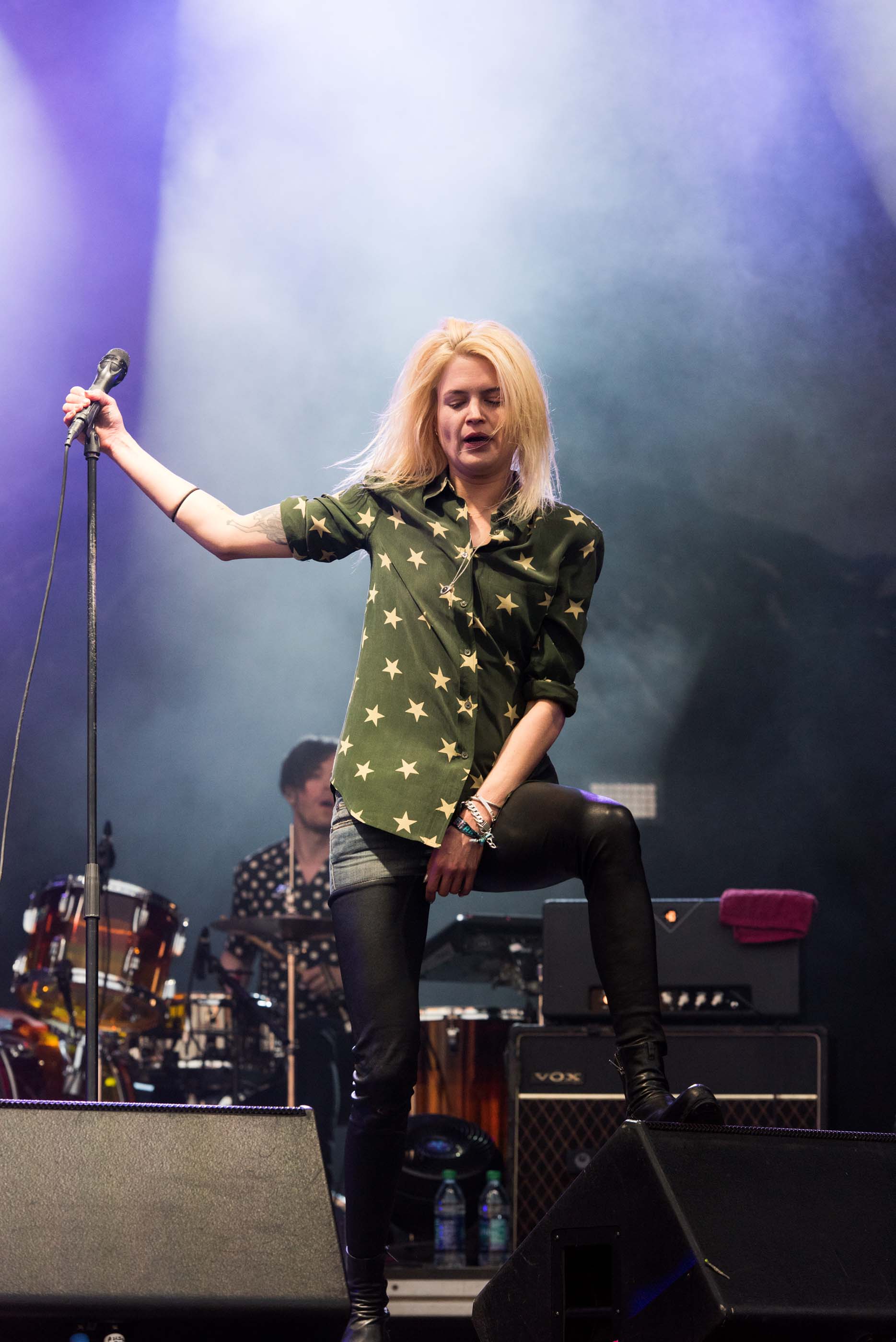 Alison Mosshart performs at the 2016 Park Live international music festival