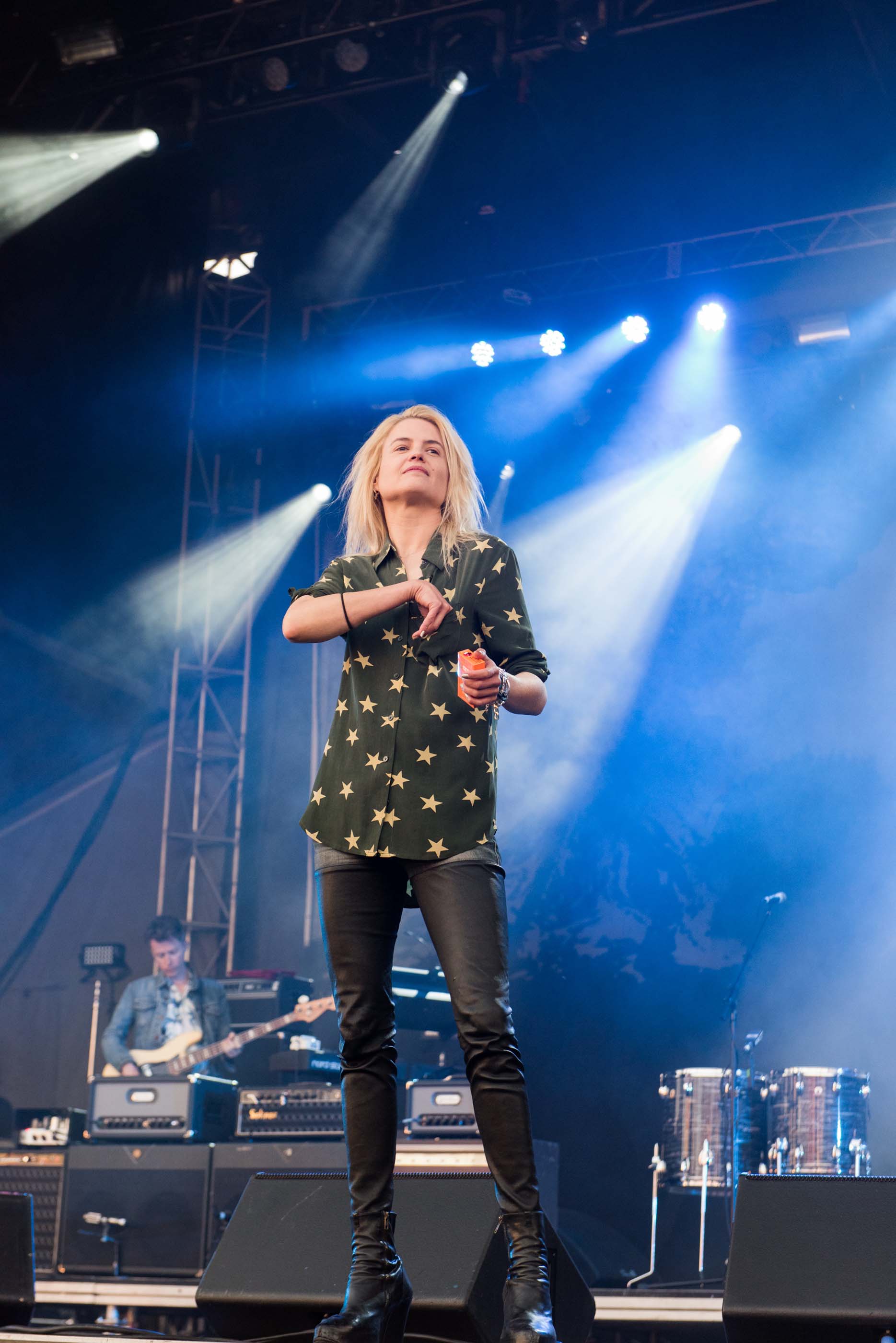 Alison Mosshart performs at the 2016 Park Live international music festival