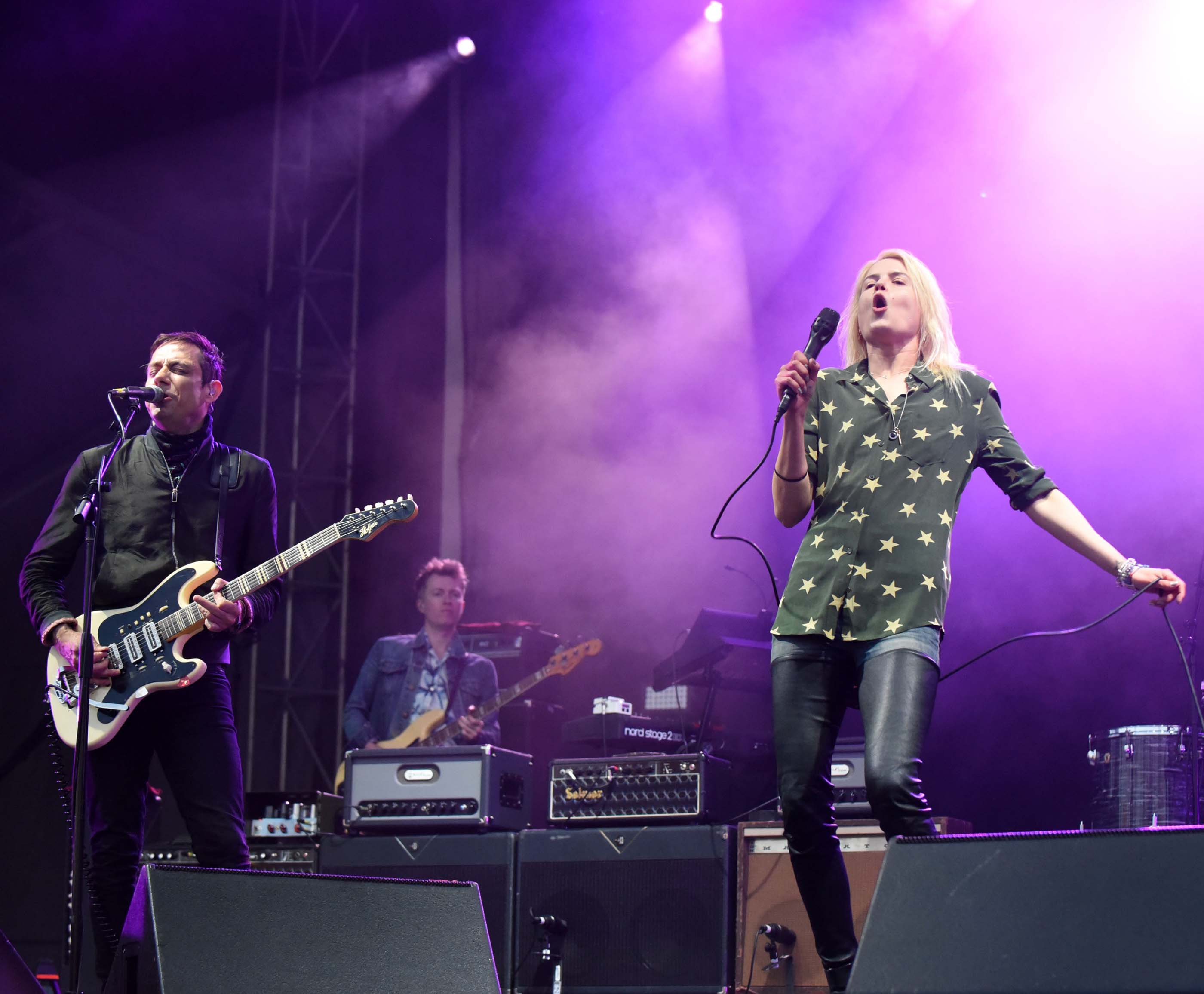 Alison Mosshart performs at the 2016 Park Live international music festival