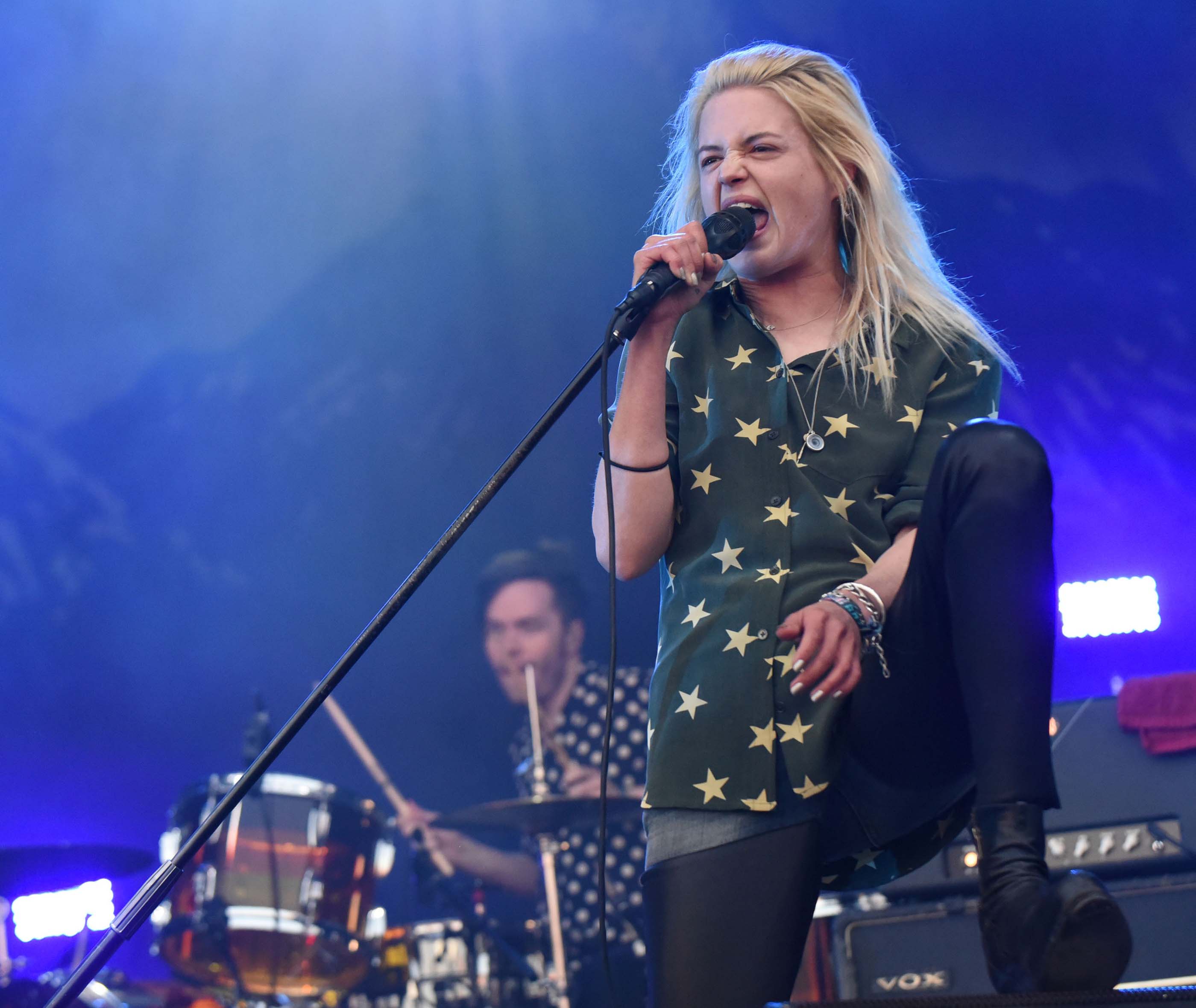 Alison Mosshart performs at the 2016 Park Live international music festival