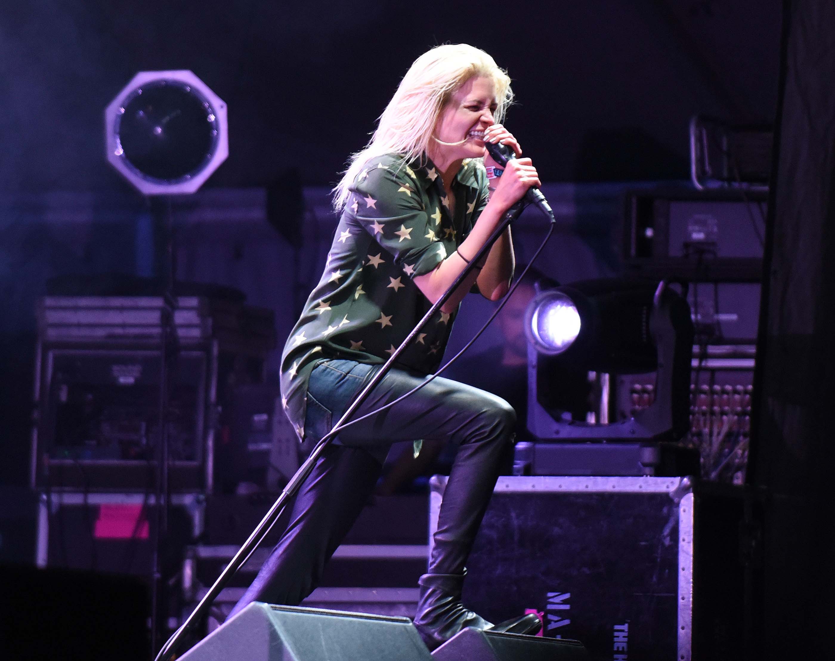 Alison Mosshart performs at the 2016 Park Live international music festival