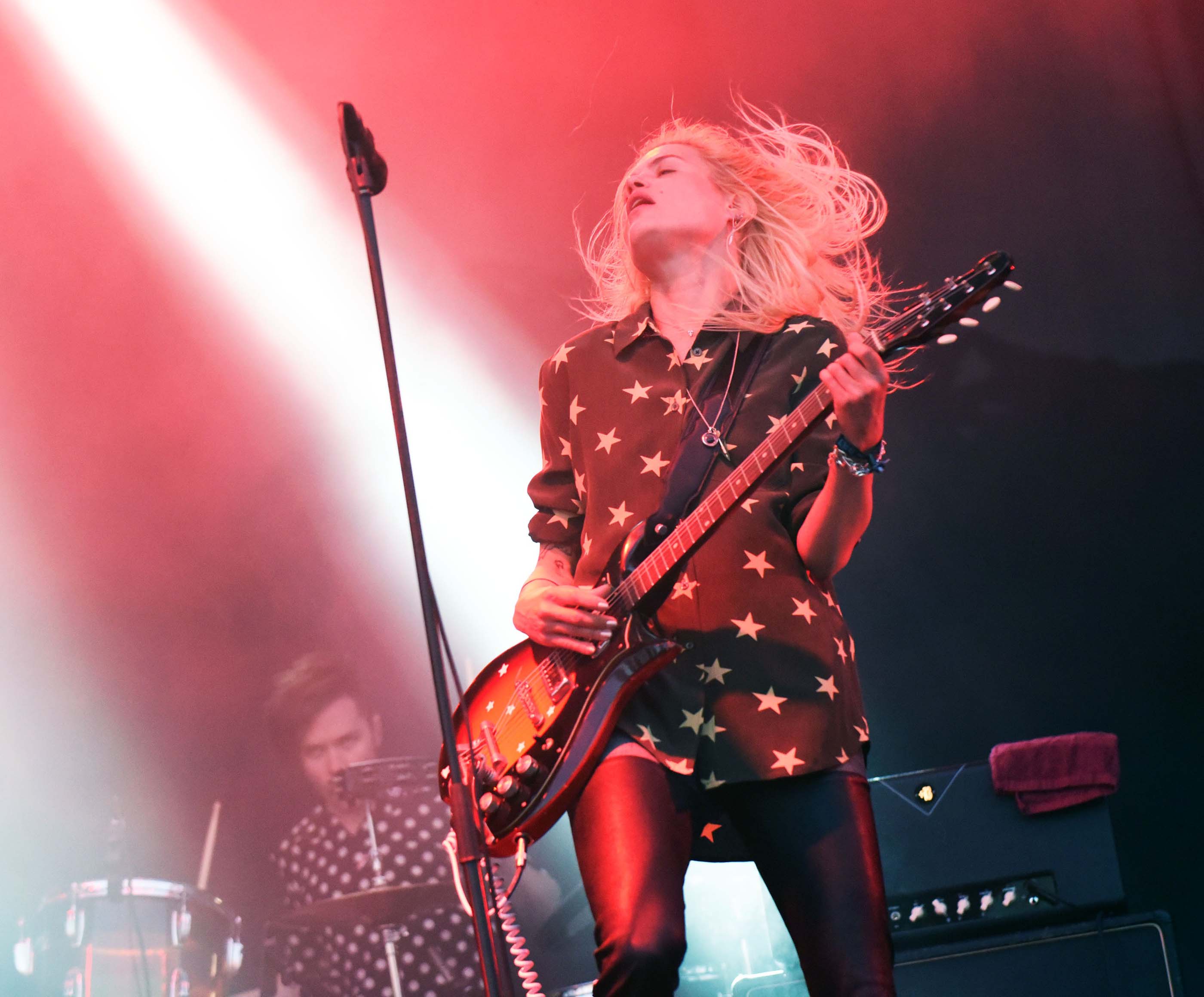 Alison Mosshart performs at the 2016 Park Live international music festival