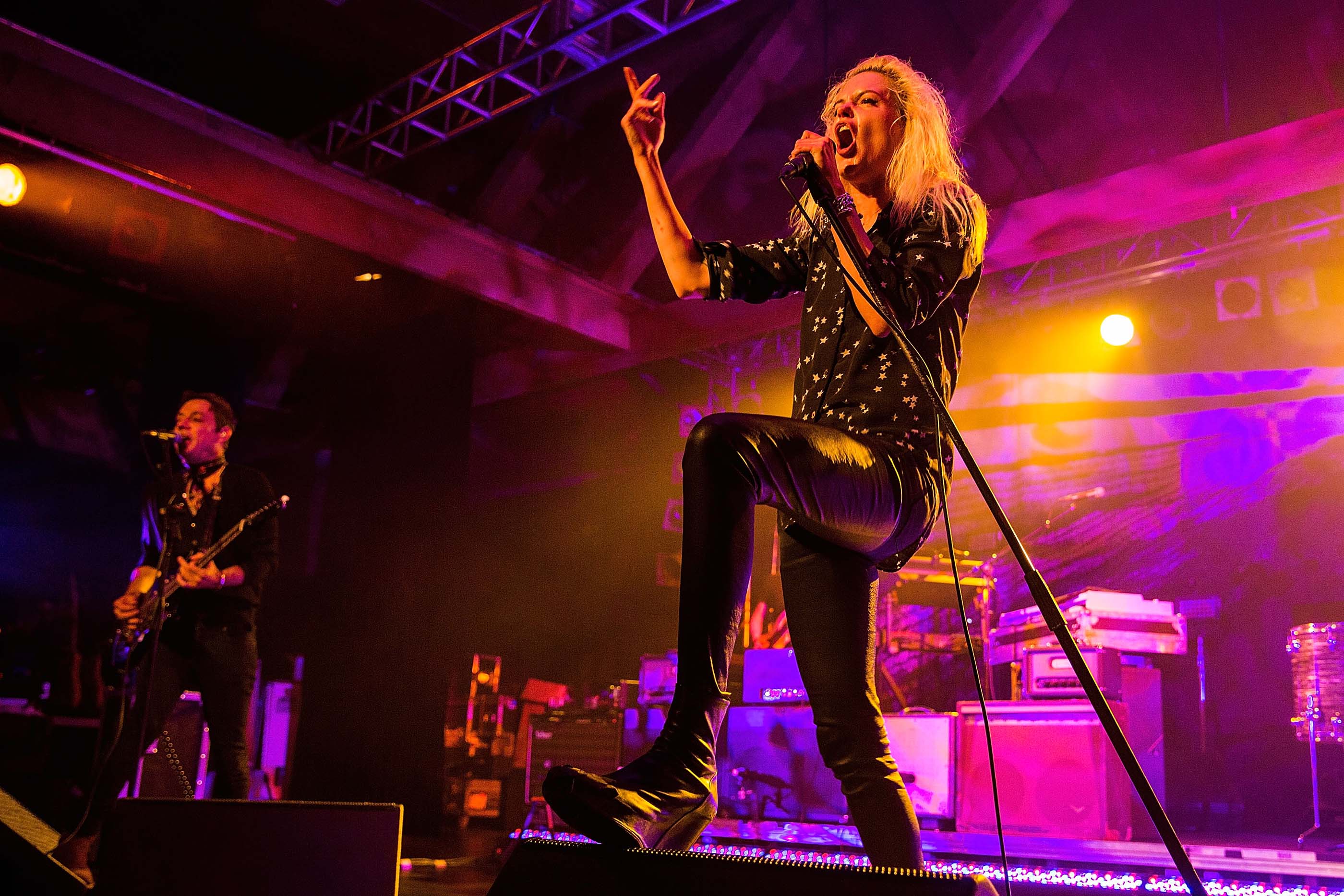 Alison Mosshart performs at the 2016 Park Live international music festival