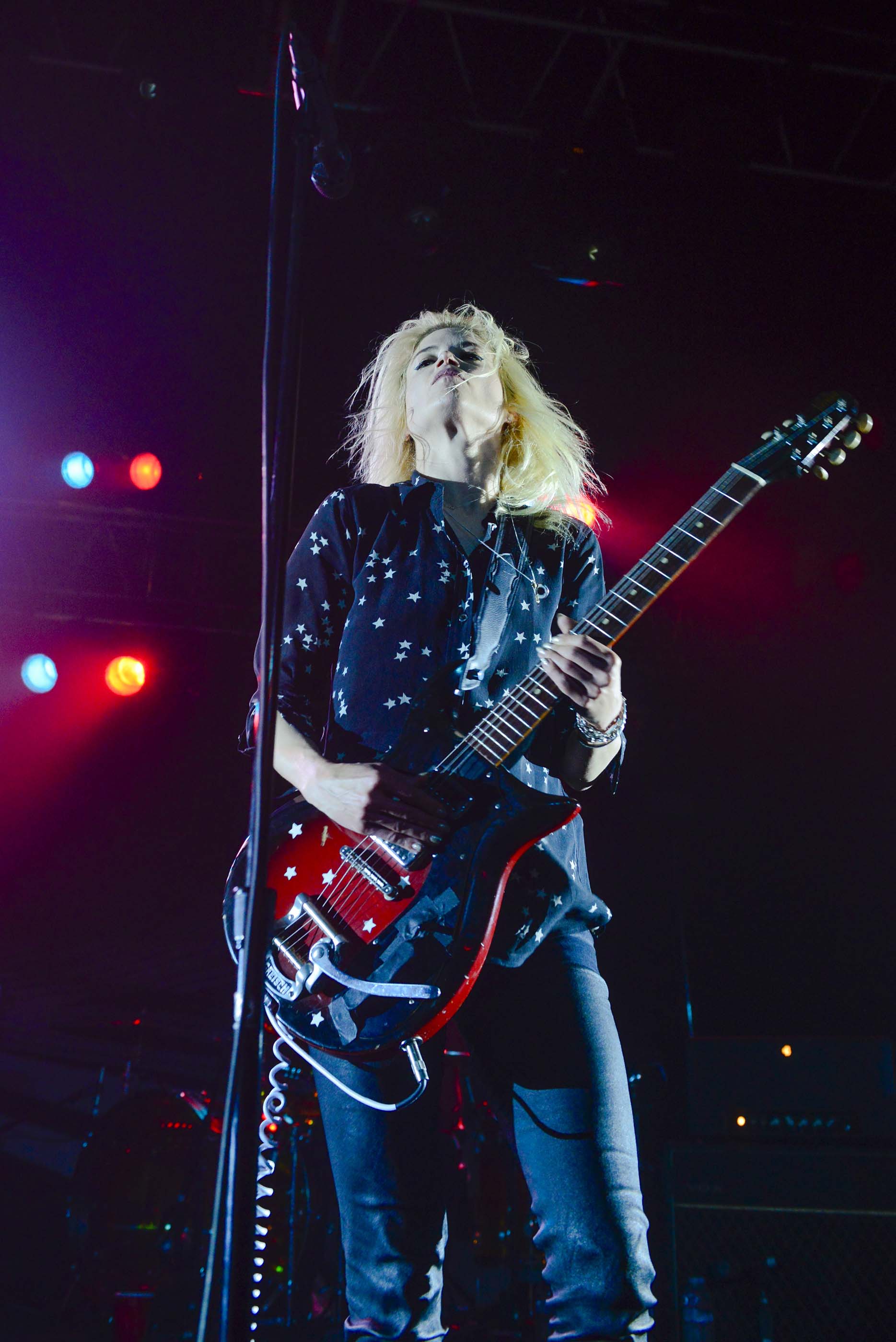 Alison Mosshart performs at the 2016 Park Live international music festival