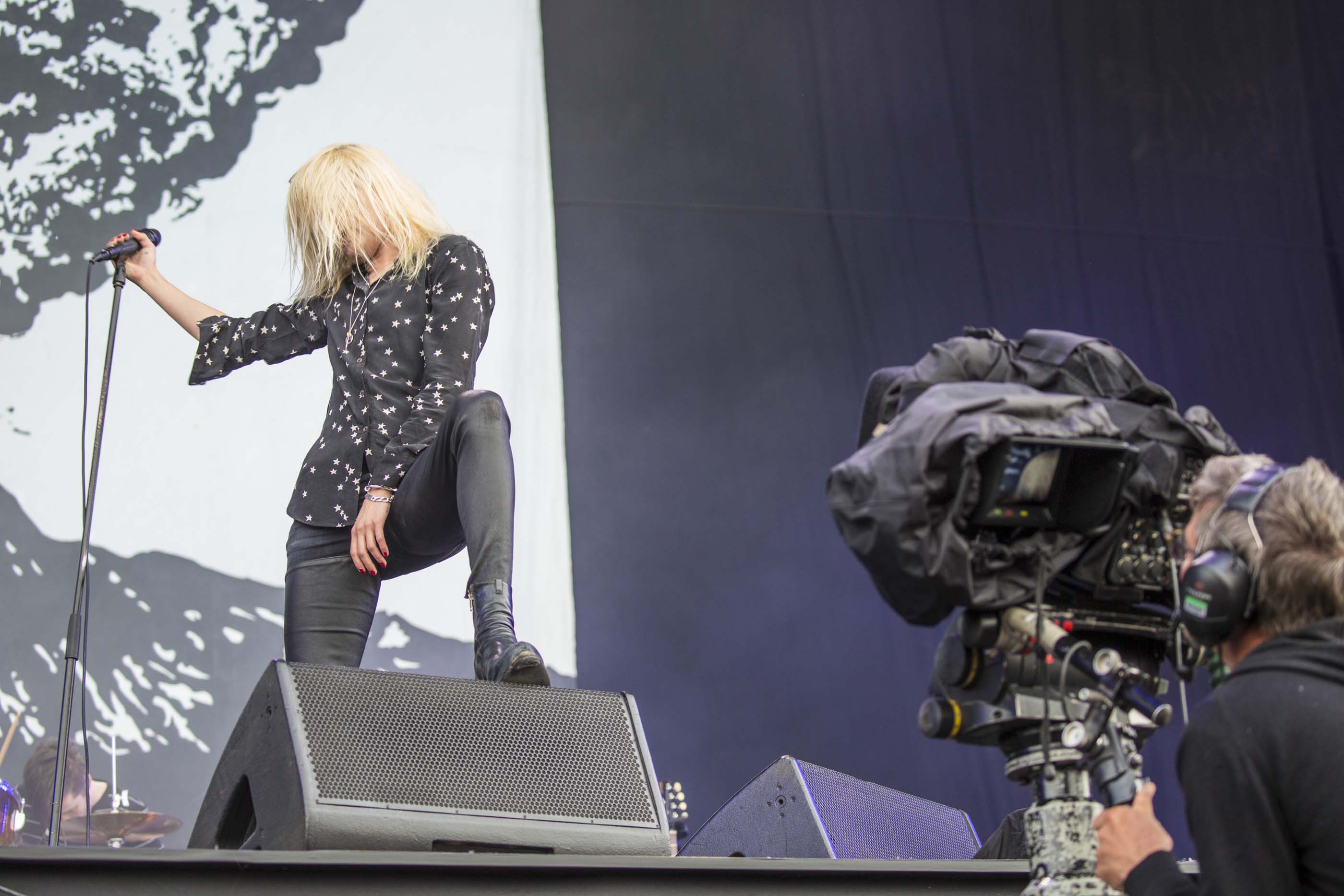 Alison Mosshart performs at the 2016 Park Live international music festival