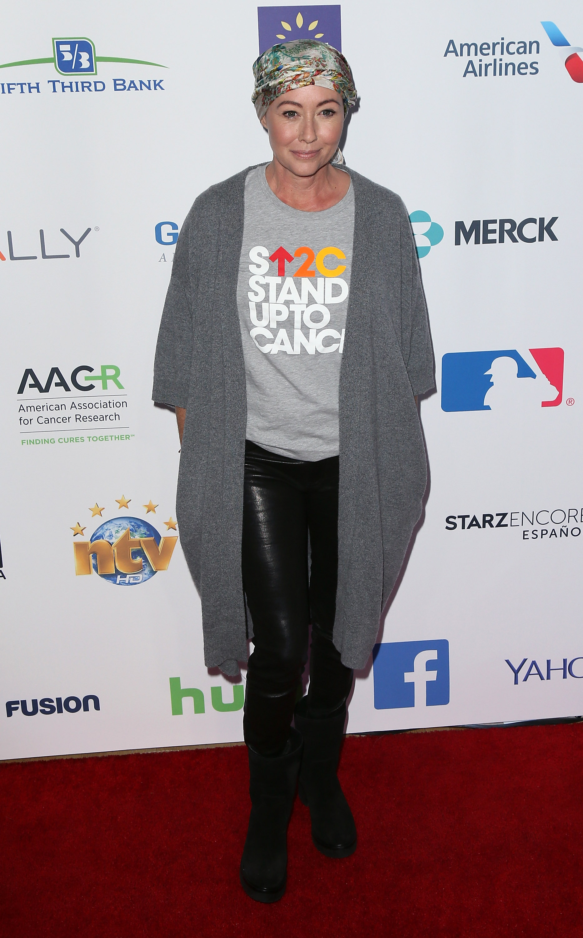 Shannen Doherty attends 5th Biennial Stand Up To Cancer