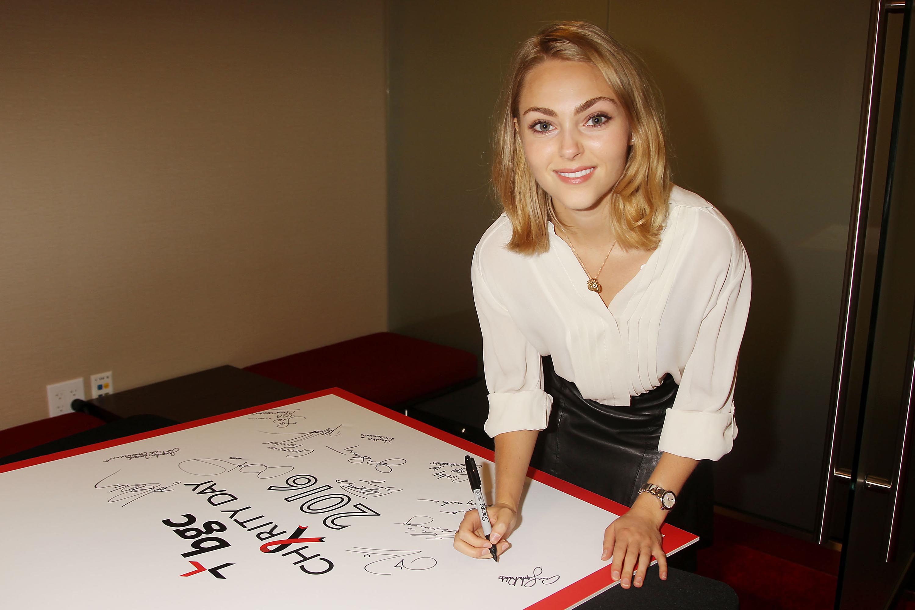 AnnaSophia Robb attends Annual Charity Day