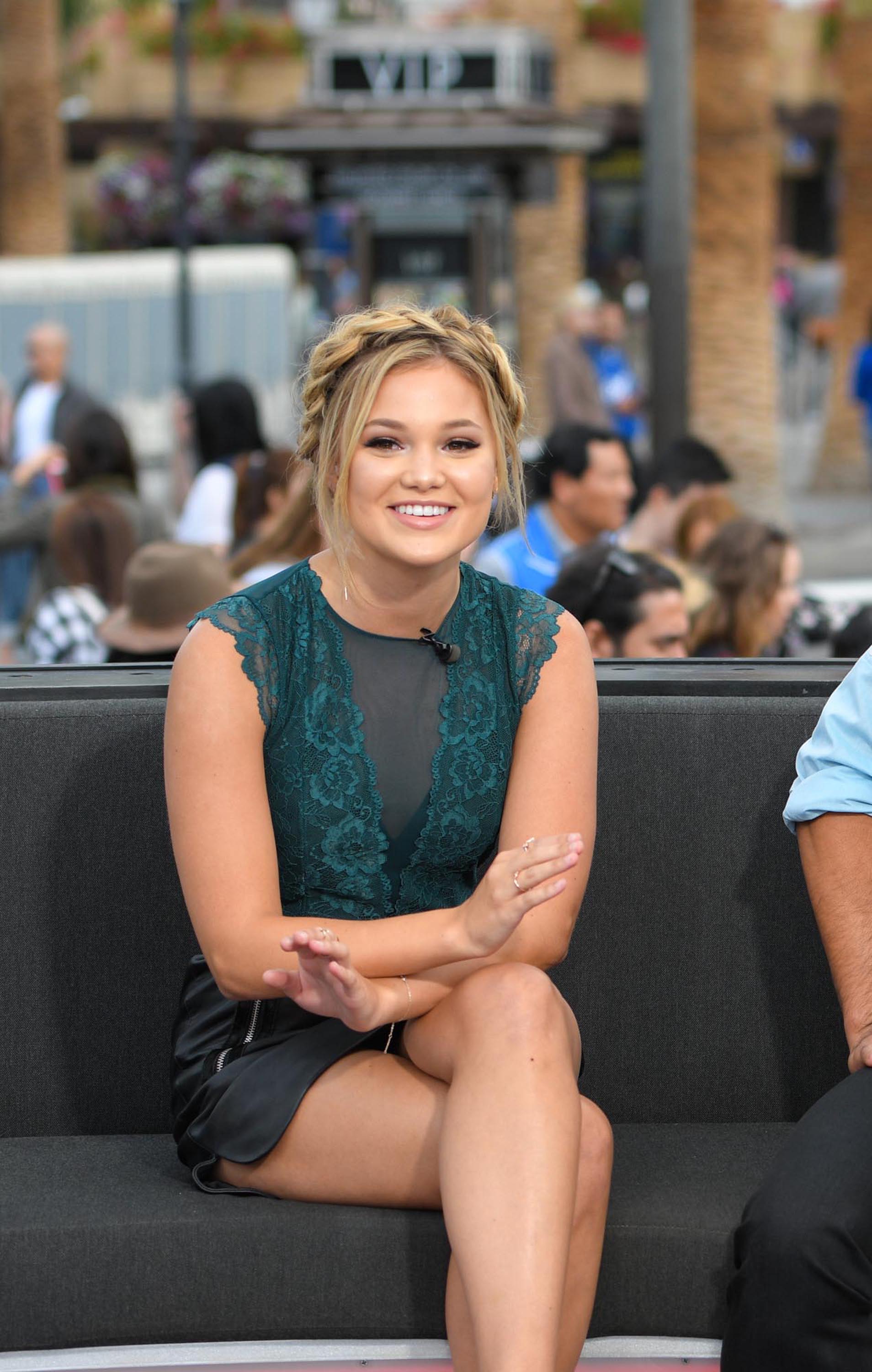 Olivia Holt live episode of Extra TV