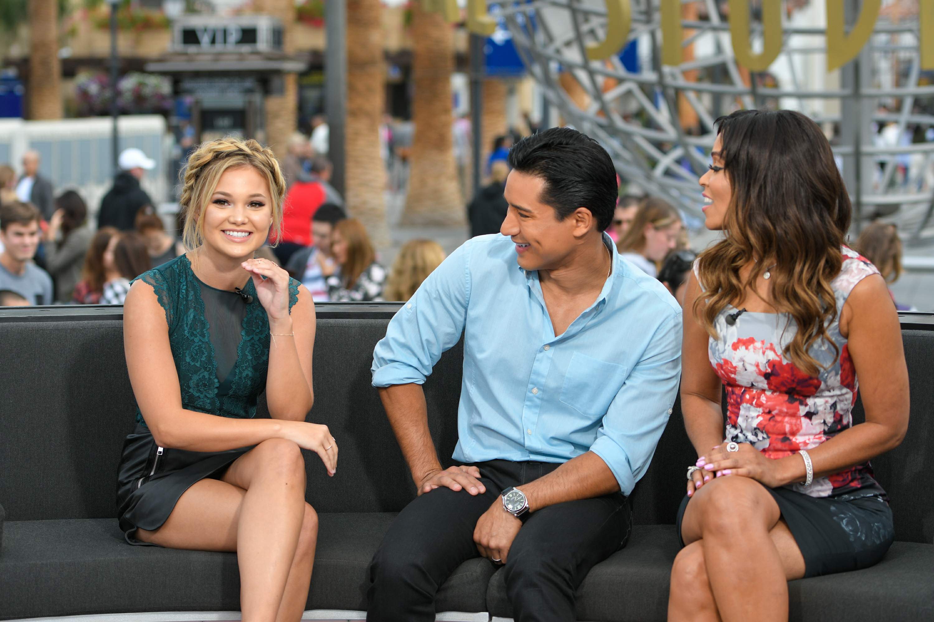 Olivia Holt live episode of Extra TV