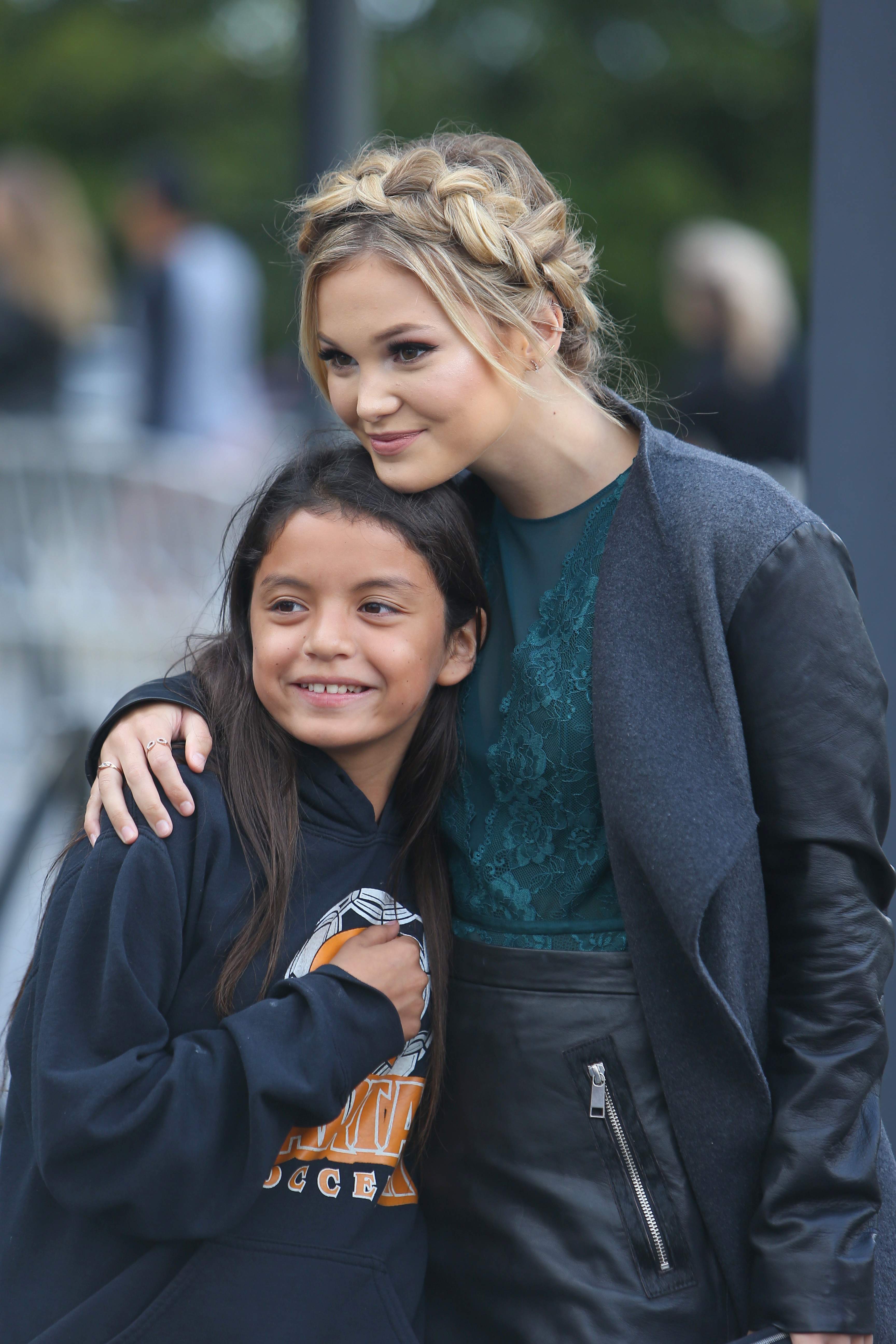 Olivia Holt live episode of Extra TV