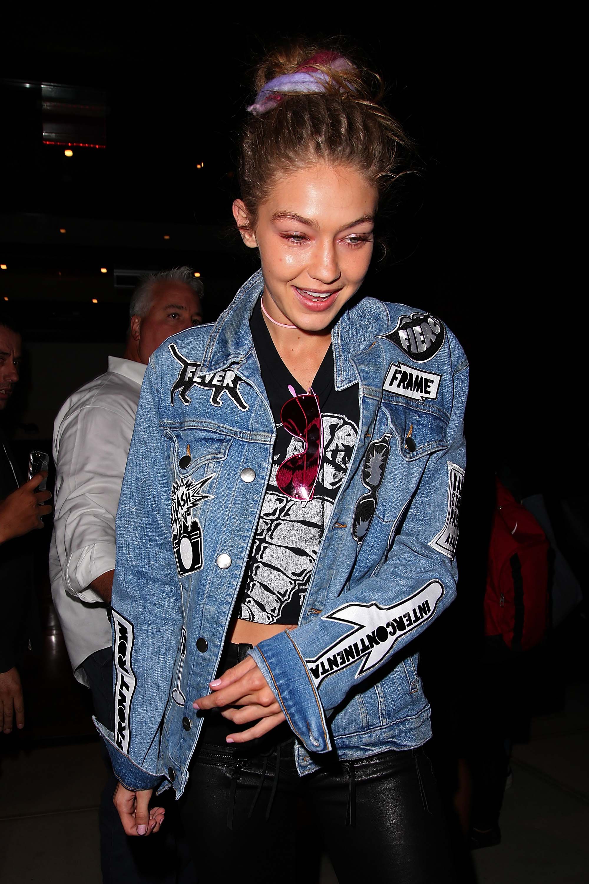 Gigi Hadid leaves Manhattan apartment