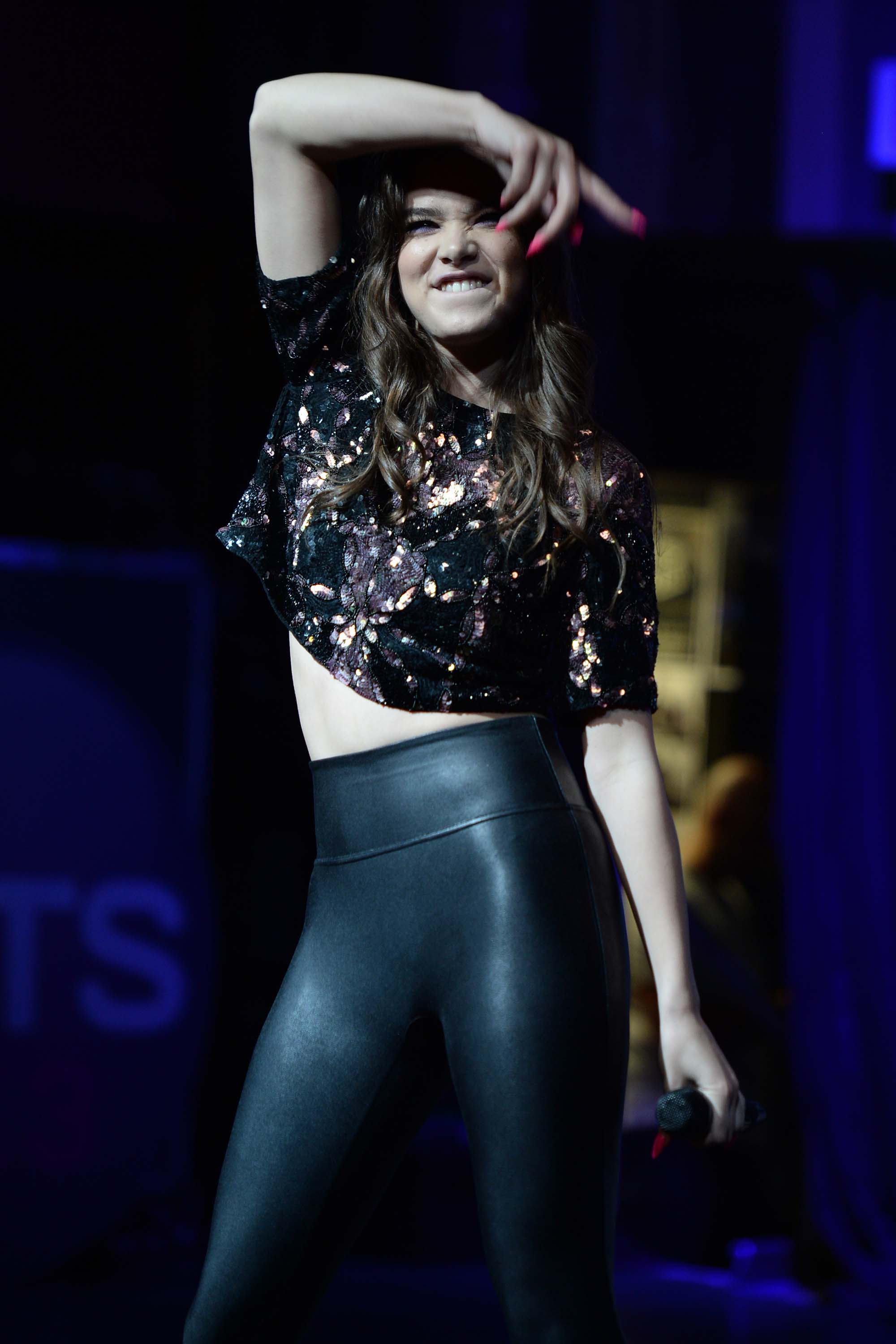 Hailee Steinfeld attends Hits 97.3 Sessions