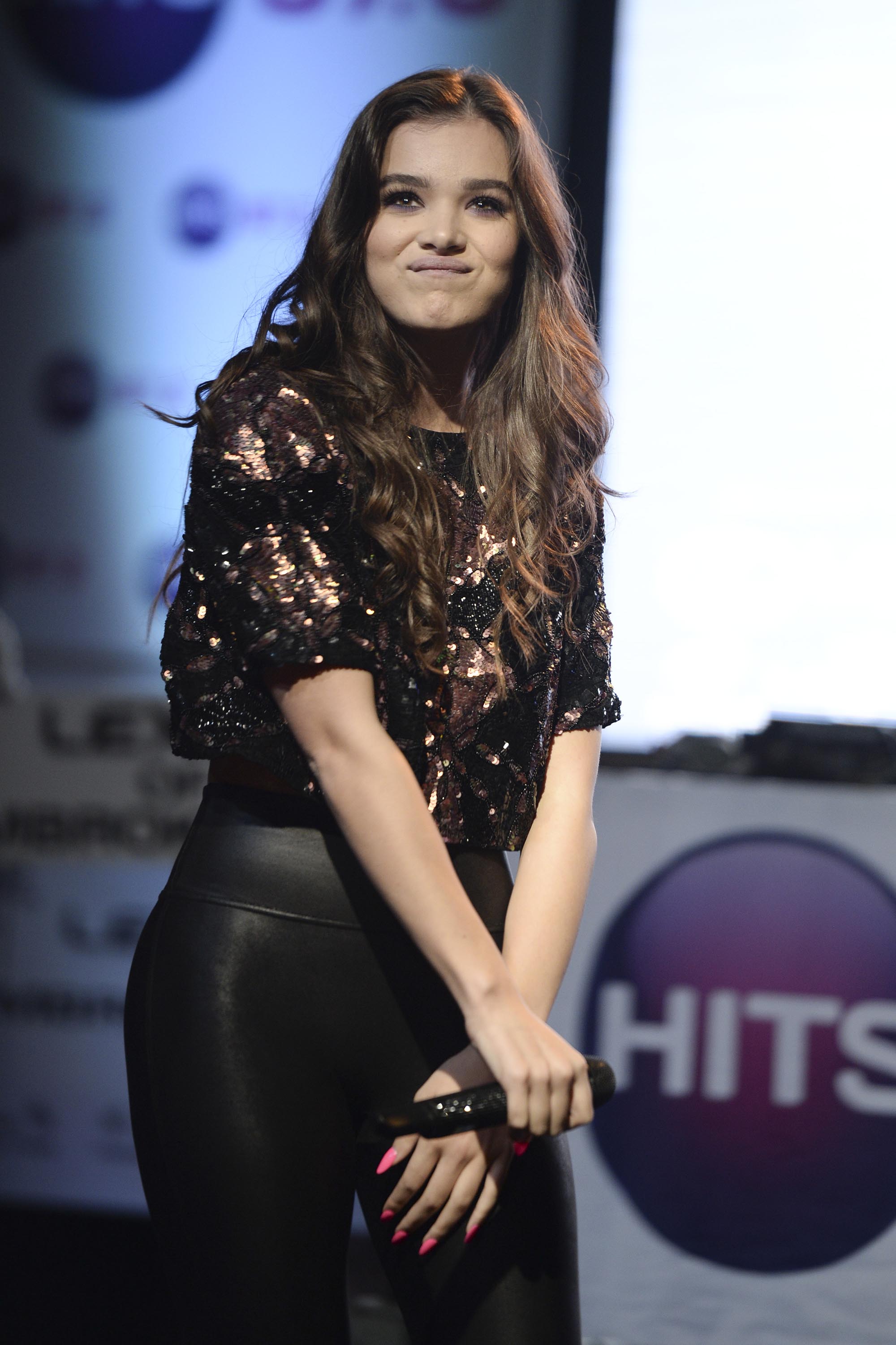 Hailee Steinfeld attends Hits 97.3 Sessions