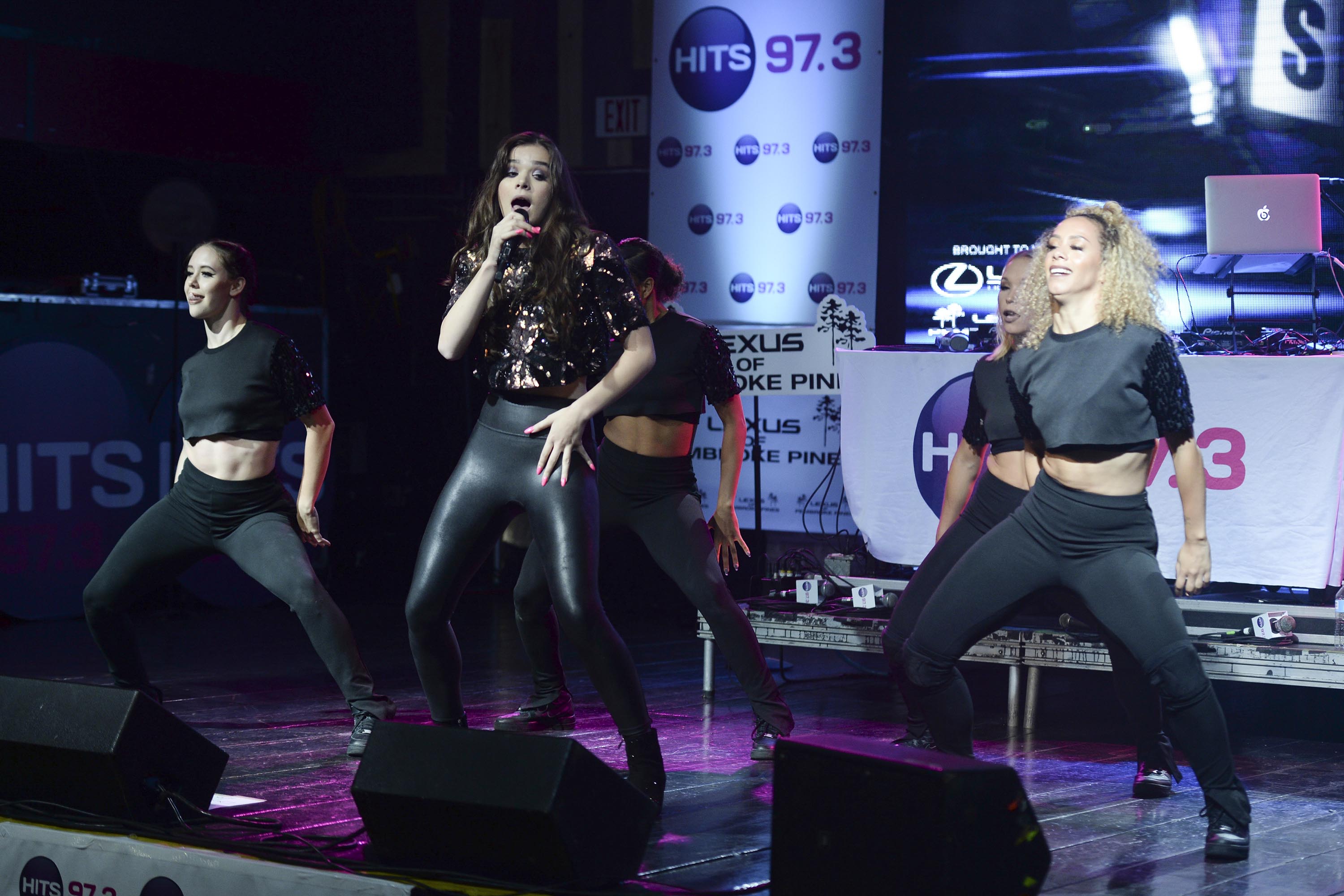 Hailee Steinfeld attends Hits 97.3 Sessions