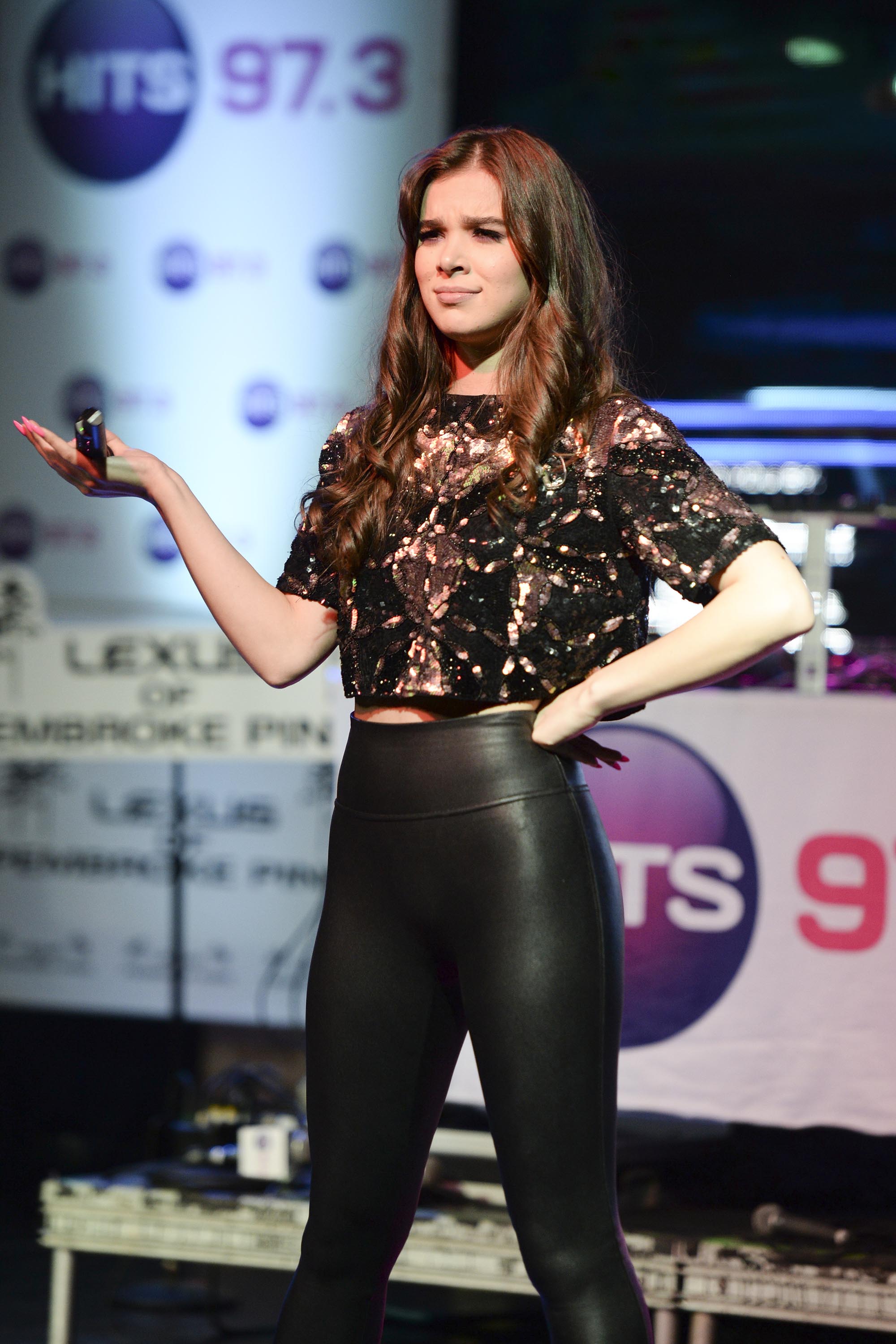 Hailee Steinfeld attends Hits 97.3 Sessions