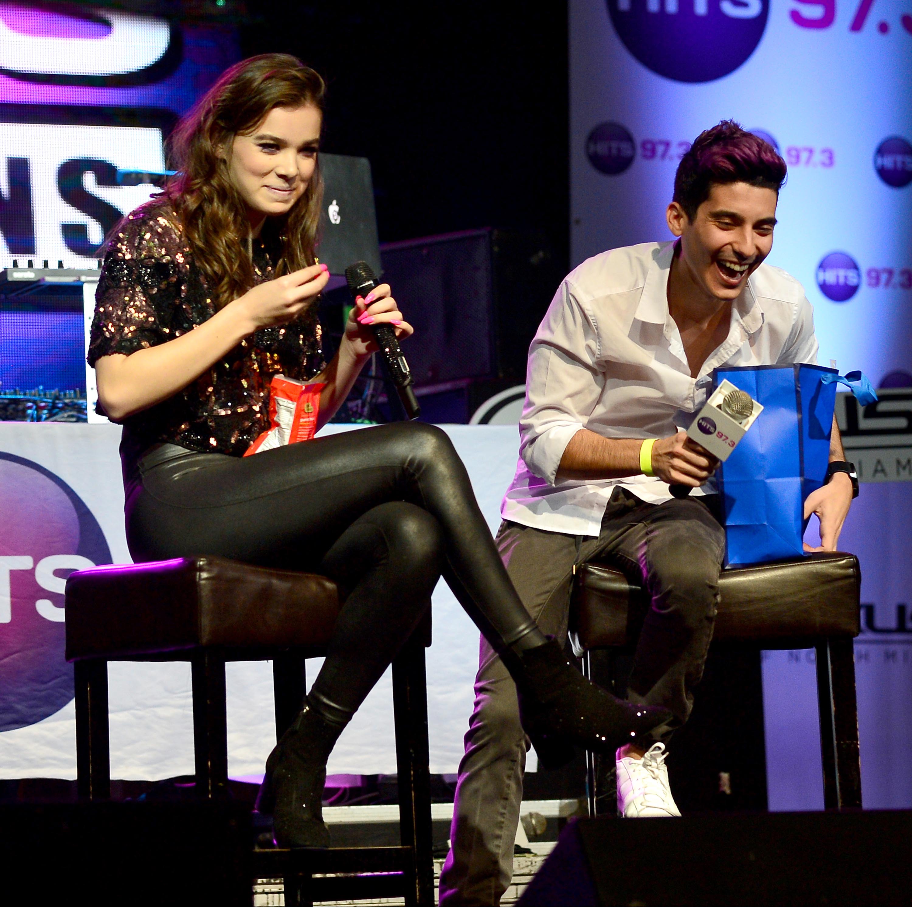 Hailee Steinfeld attends Hits 97.3 Sessions