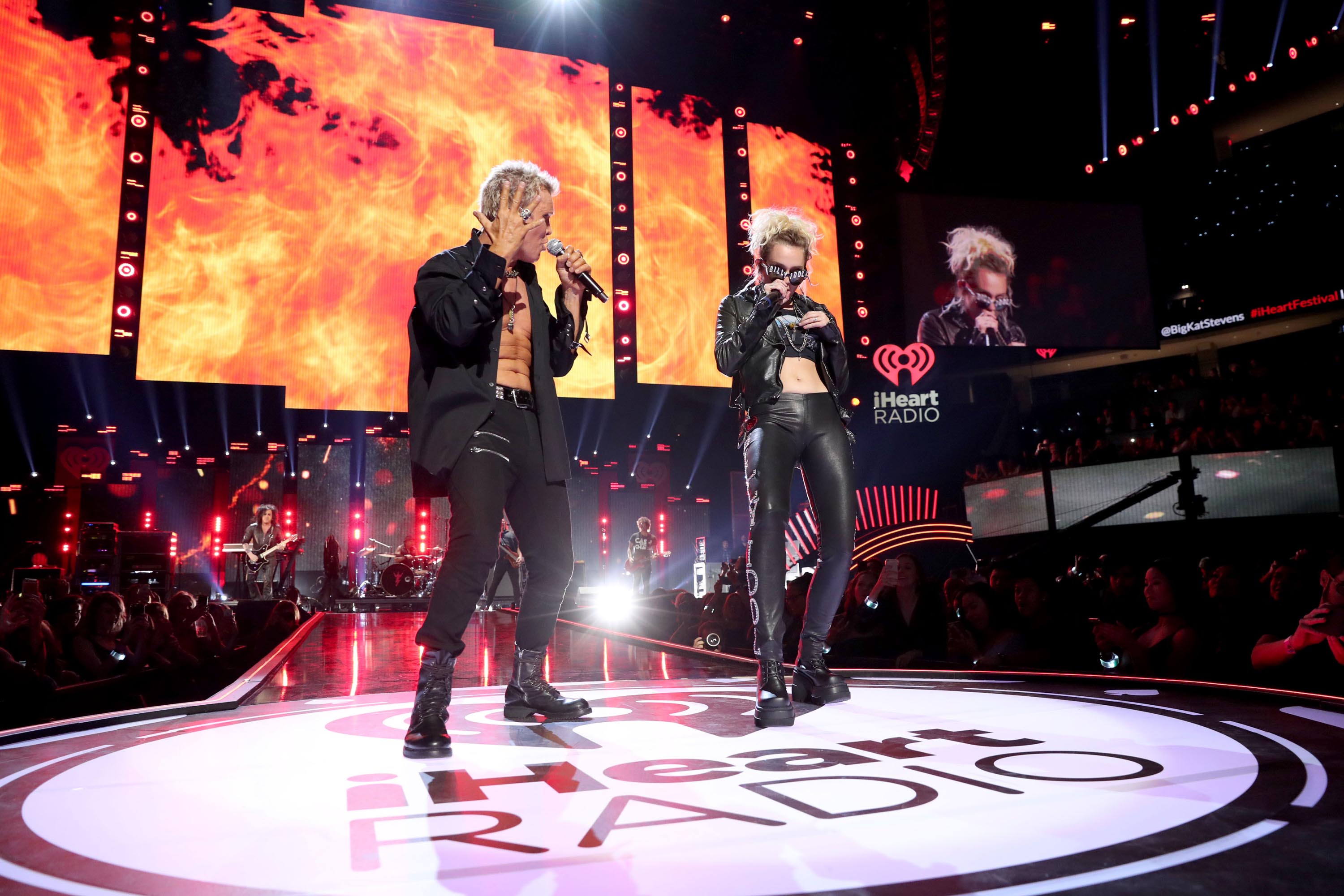 Miley Cyrus duet with Billy Idol at the 2016 iHeartRadio Music Festival