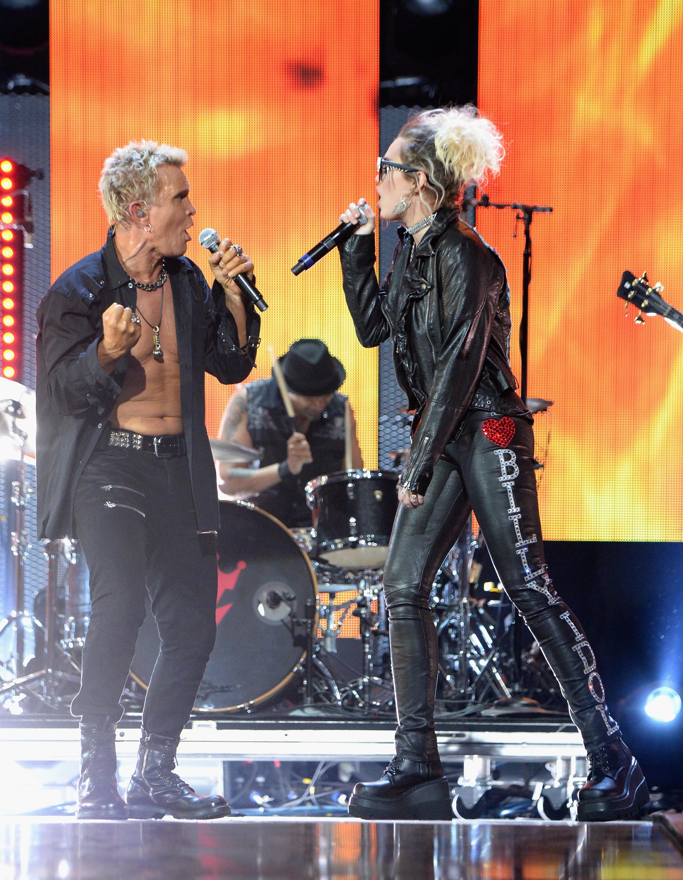 Miley Cyrus duet with Billy Idol at the 2016 iHeartRadio Music Festival