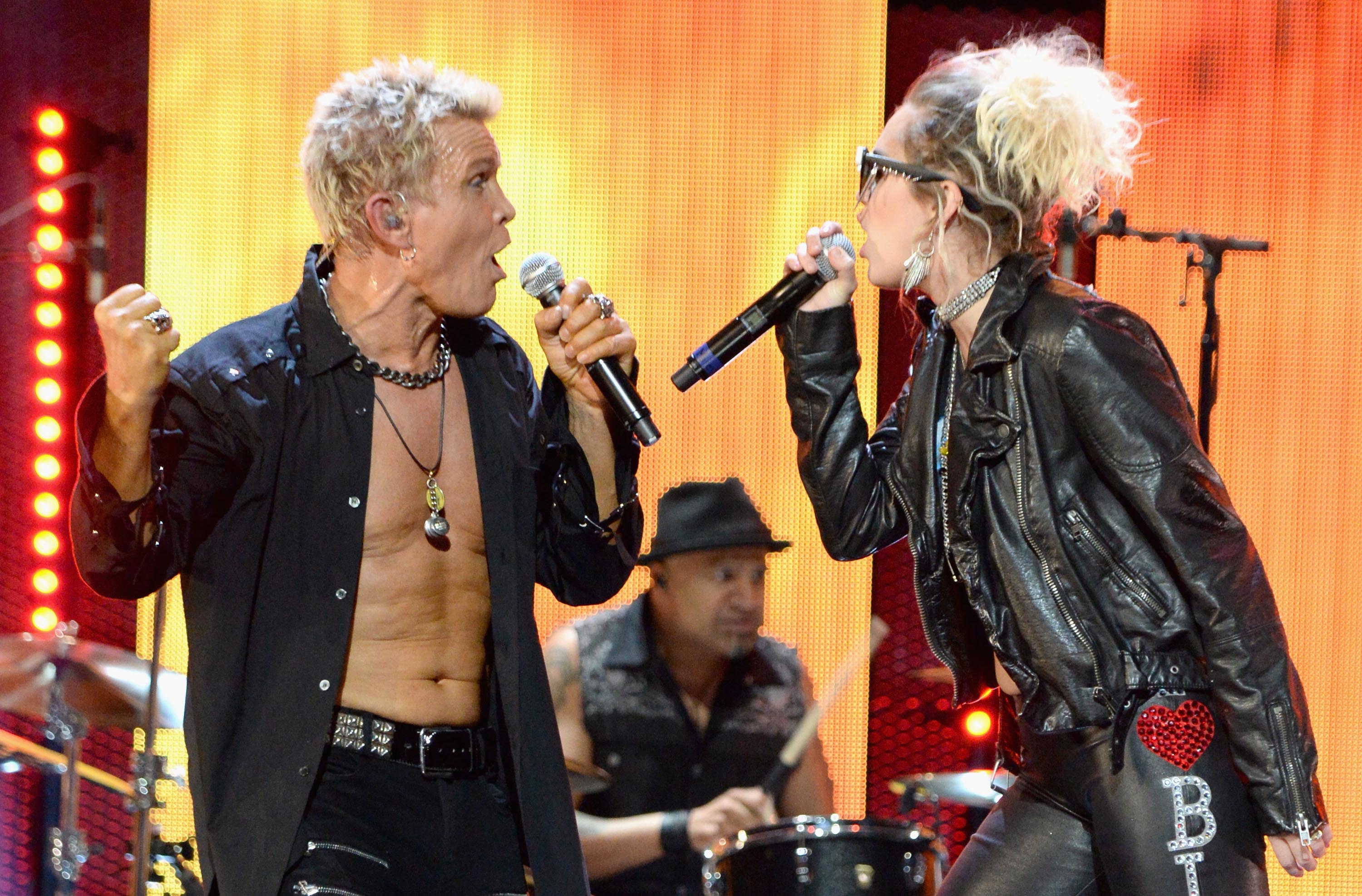Miley Cyrus duet with Billy Idol at the 2016 iHeartRadio Music Festival